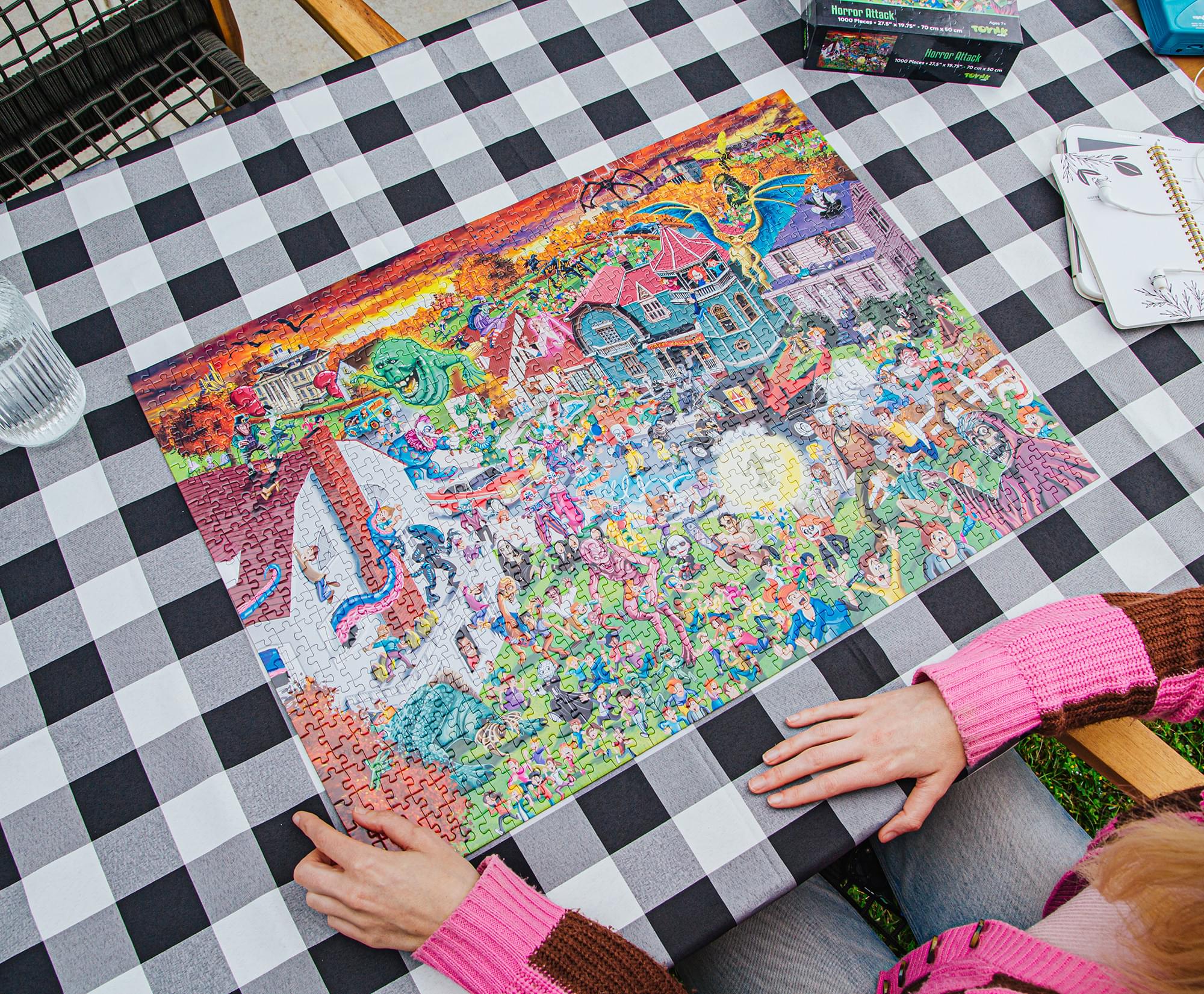 Horror Attack 1000-Piece Jigsaw Puzzle | Toynk Exclusive - Image 7