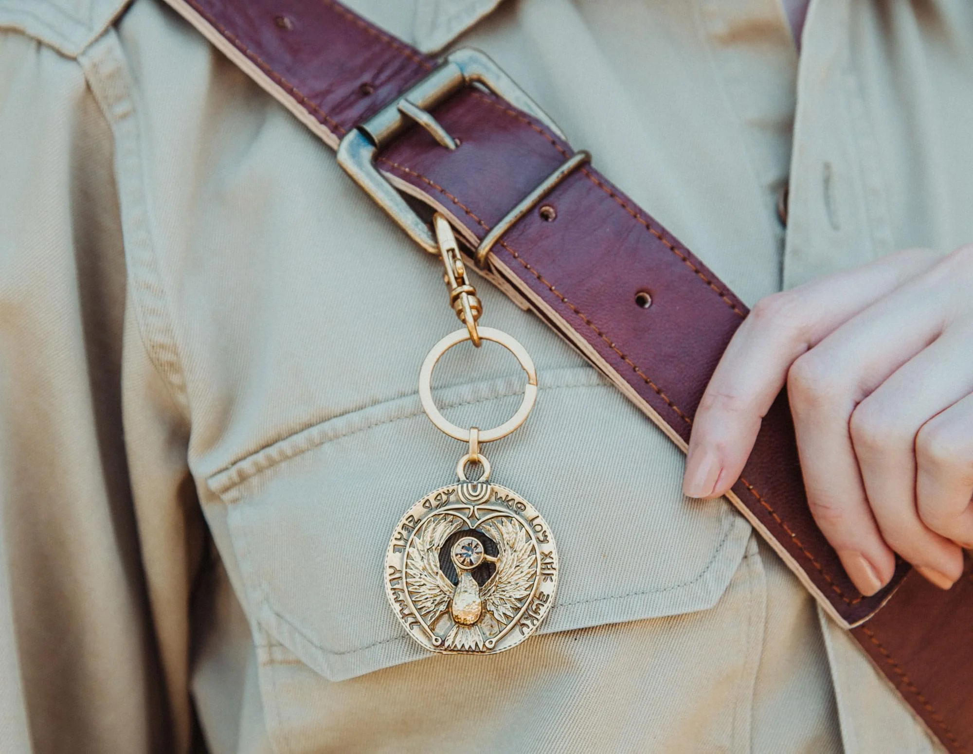 Indiana Jones and The Raiders Of The Lost Ark Talisman Double-Sided Keychain - Image 7