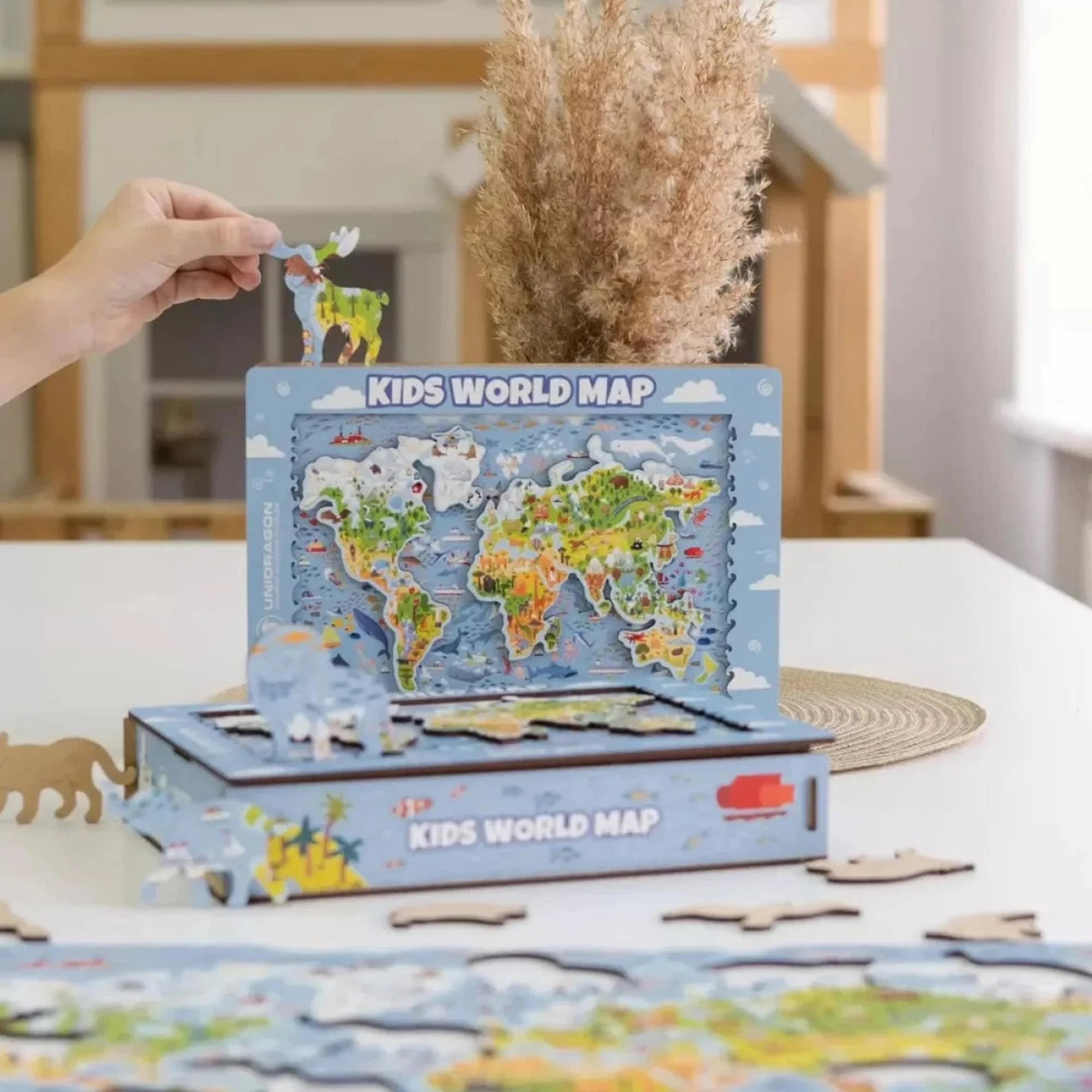 Kids World Map 100 Piece Wooden Jigsaw Puzzle - Image 8
