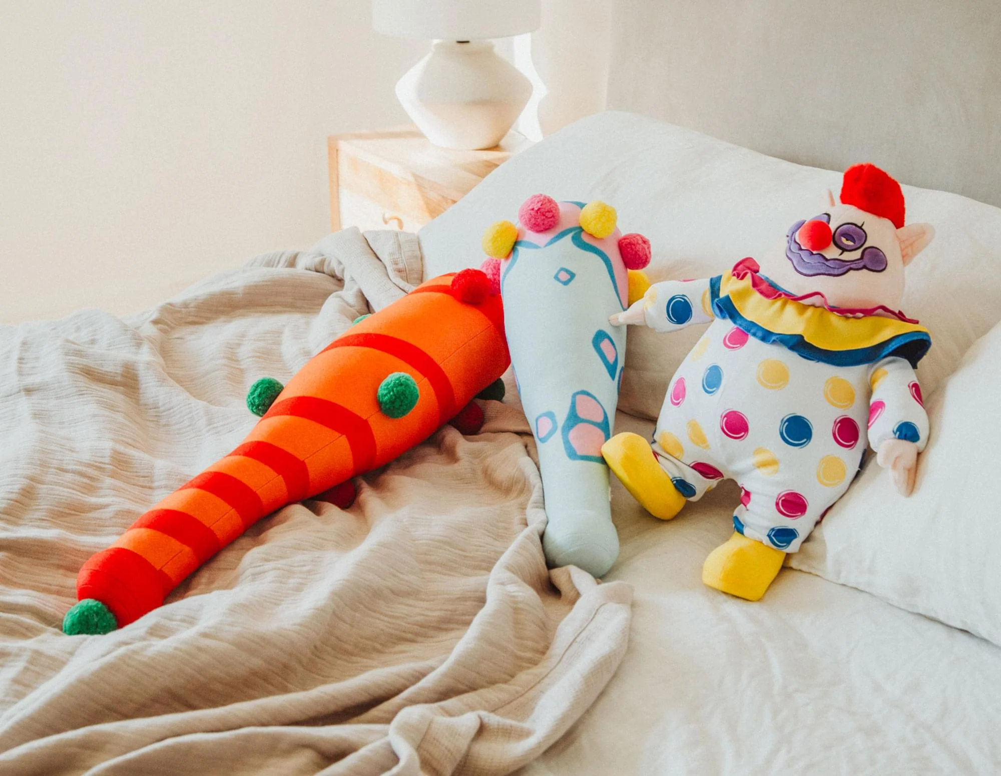 Killer Klowns From Outer Space 14-Inch Collector Plush Toy | Fatso - Image 9