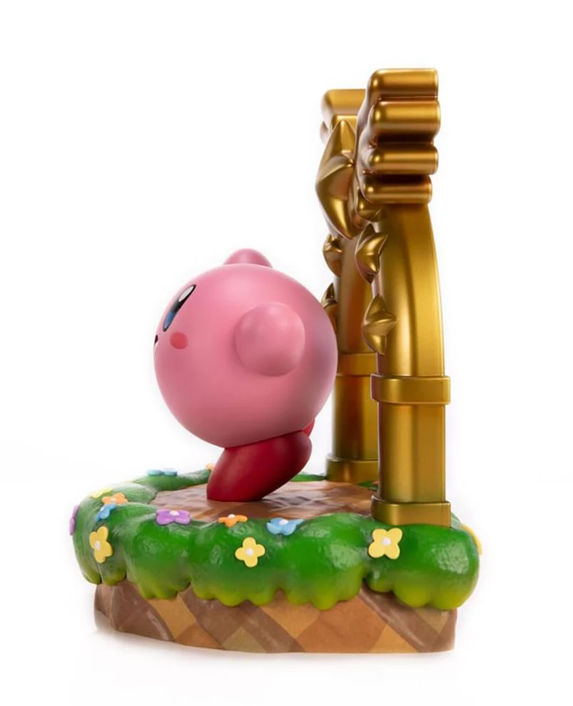 Kirby and the Goal Door PVC Statue | Standard Edition - Image 2
