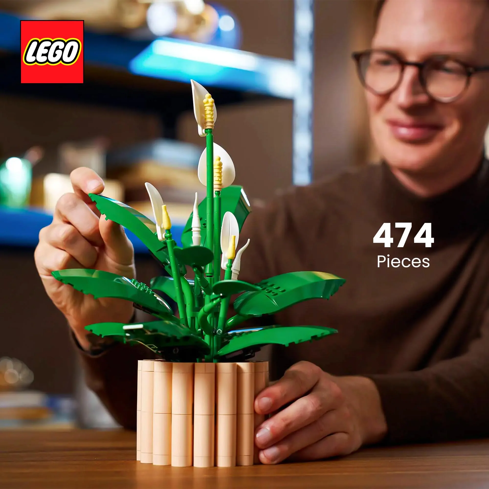 LEGO Botanicals 11504 Peace Lily 474-Piece Building Set - Image 5