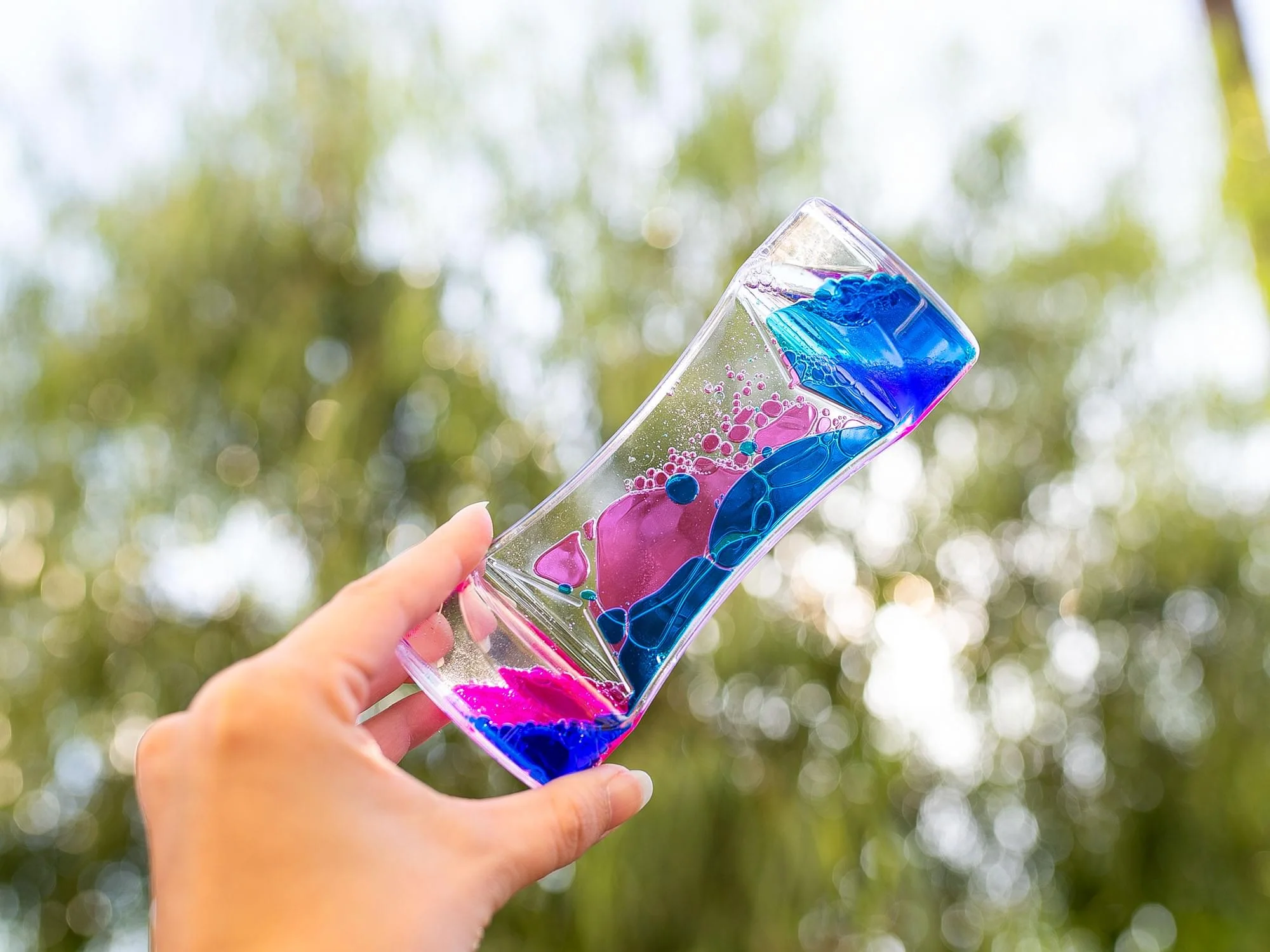 Liquid Motion Bubbler Acrylic Sensory Fidget Toy - Image 4
