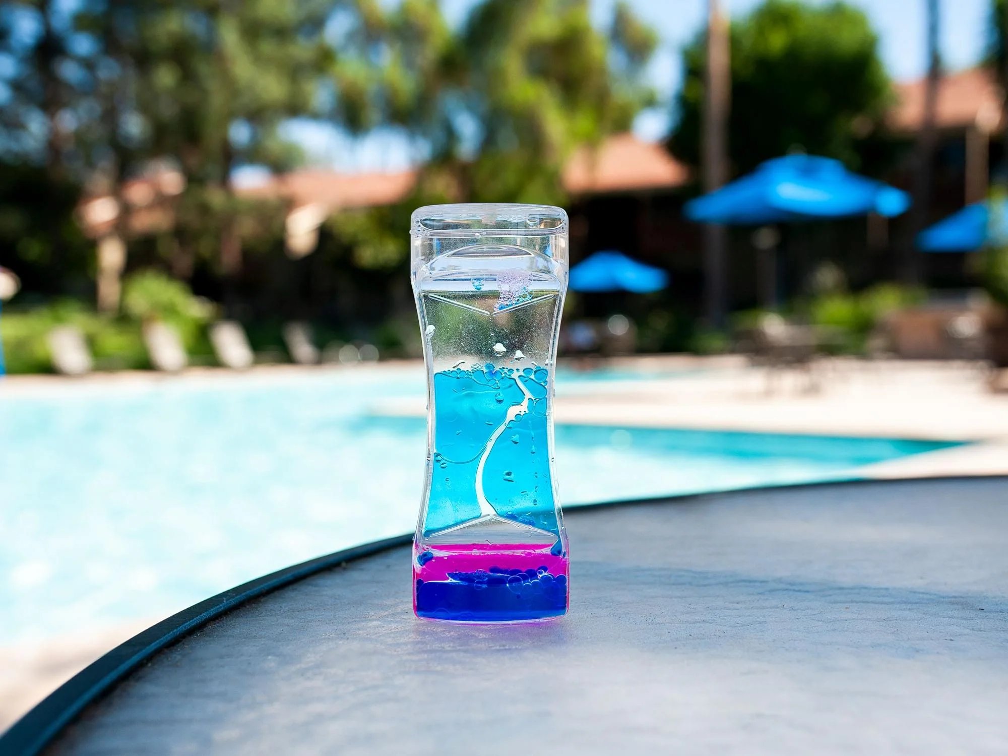 Liquid Motion Bubbler Acrylic Sensory Fidget Toy - Image 6