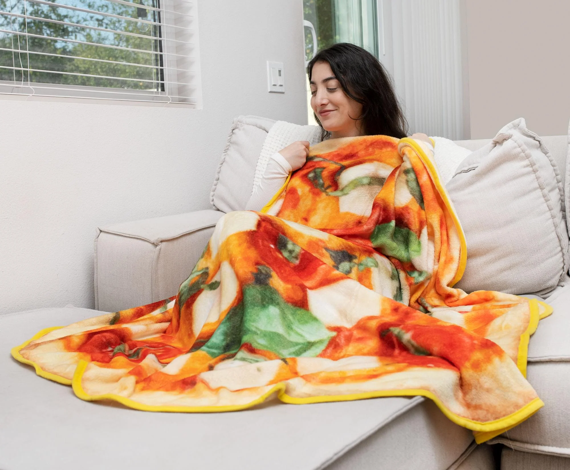 Margarita Pizza Round Fleece Throw Blanket | 60 Inches - Image 4