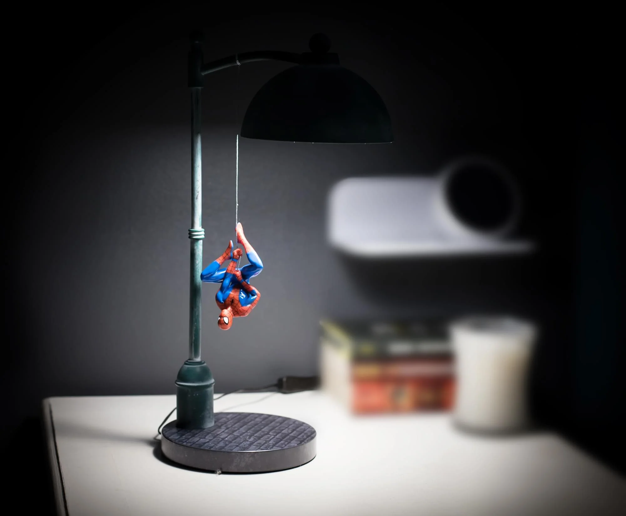 Marvel Spider Man Streetlight LED Desk Lamp | 16 Inches - Image 6