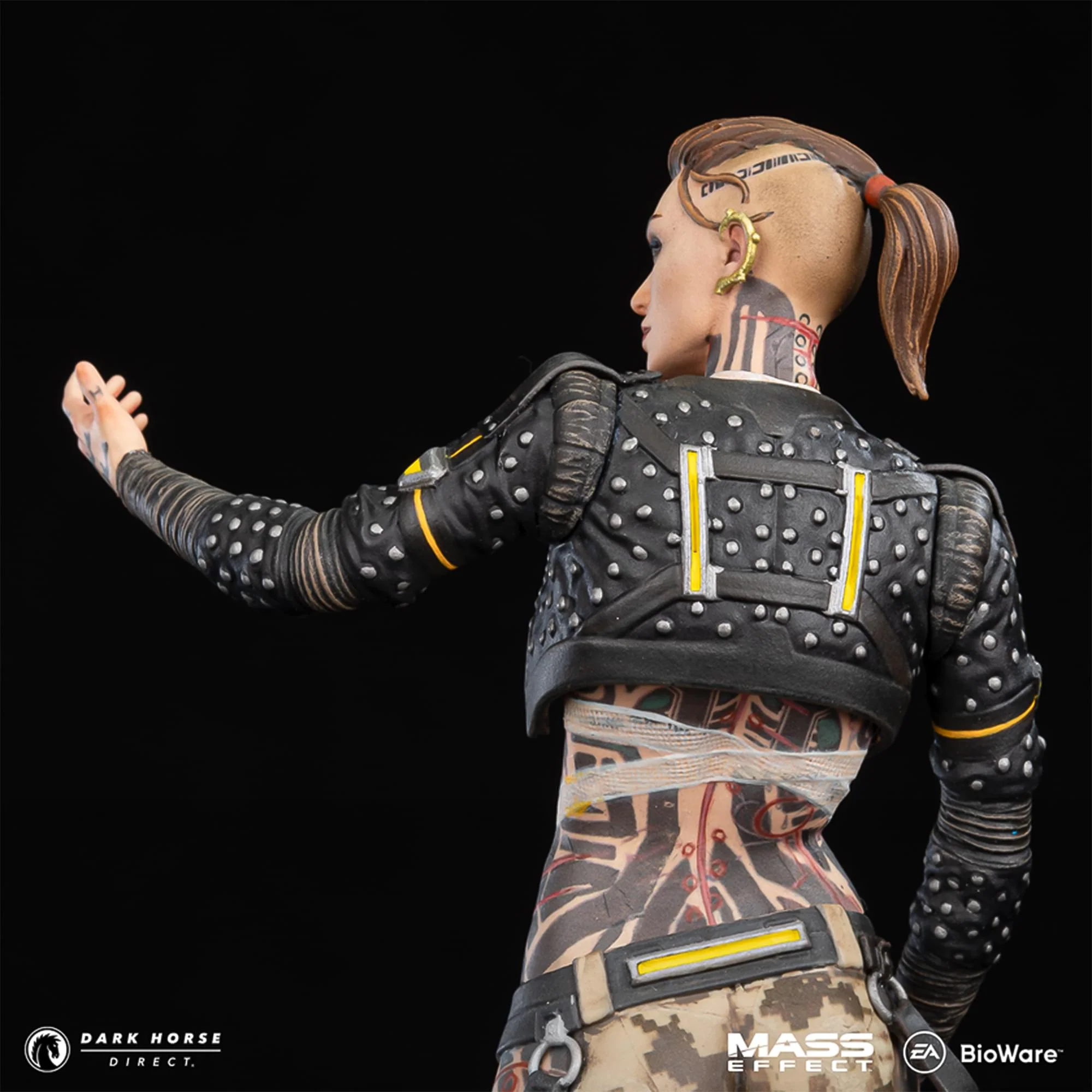 Mass Effect 8 Inch Jack PVC Figure - Image 5