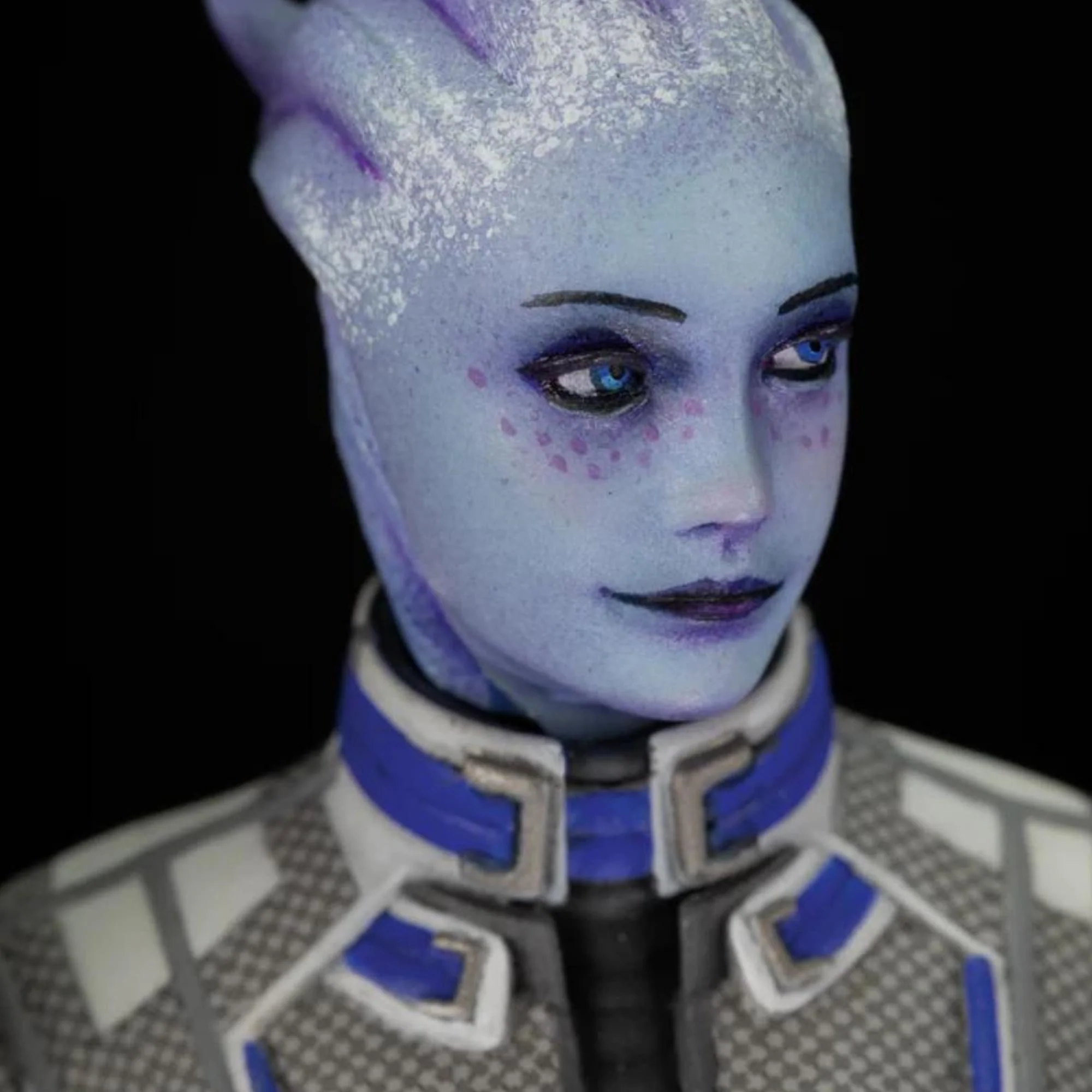 Mass Effect Liara T'Soni 8.5 Inch PVC Figure - Image 7