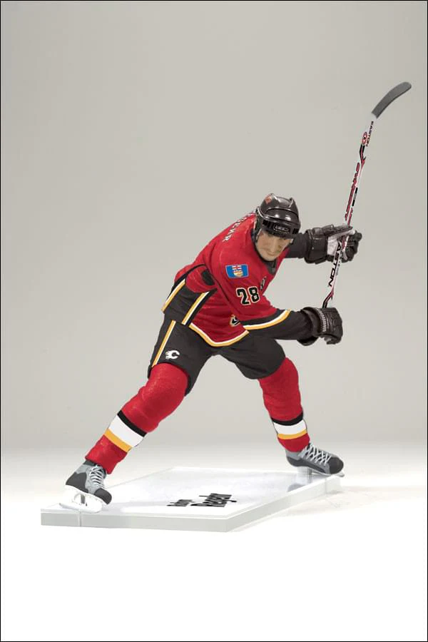 McFarlane NHL Series 24 Figure Robyn Regehr Calgary Flames