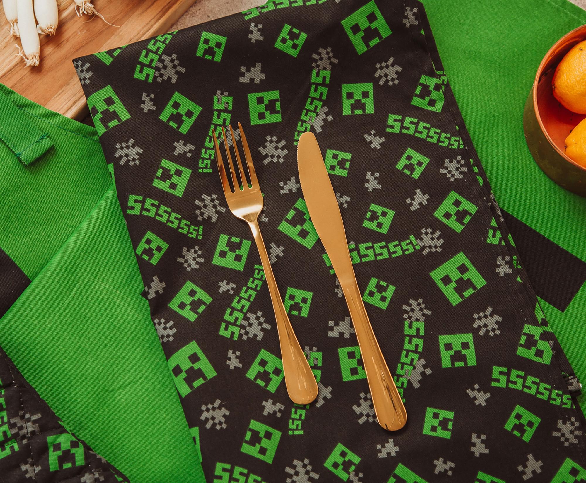 Minecraft Green Creeper Kitchen Set | Apron, Oven Mitt, Dish Towels, Pot Holder - Image 4