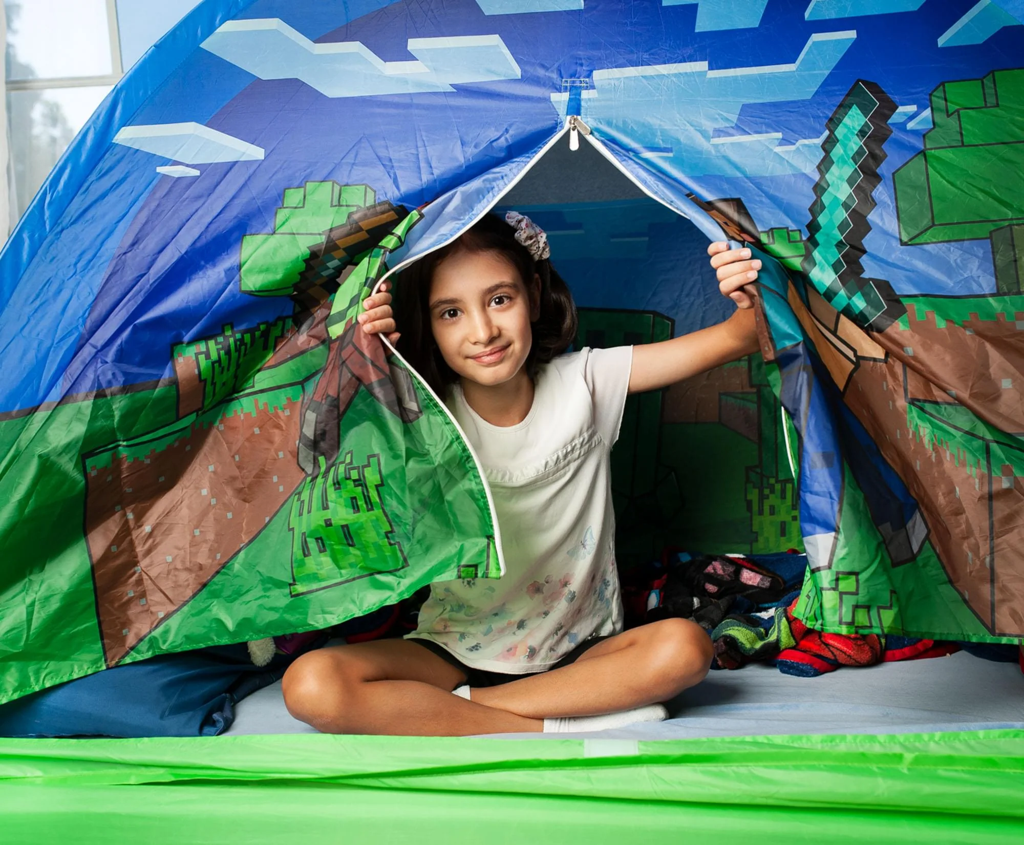 Minecraft Indoor Bed Tent Pop-Up Fort - Image 4