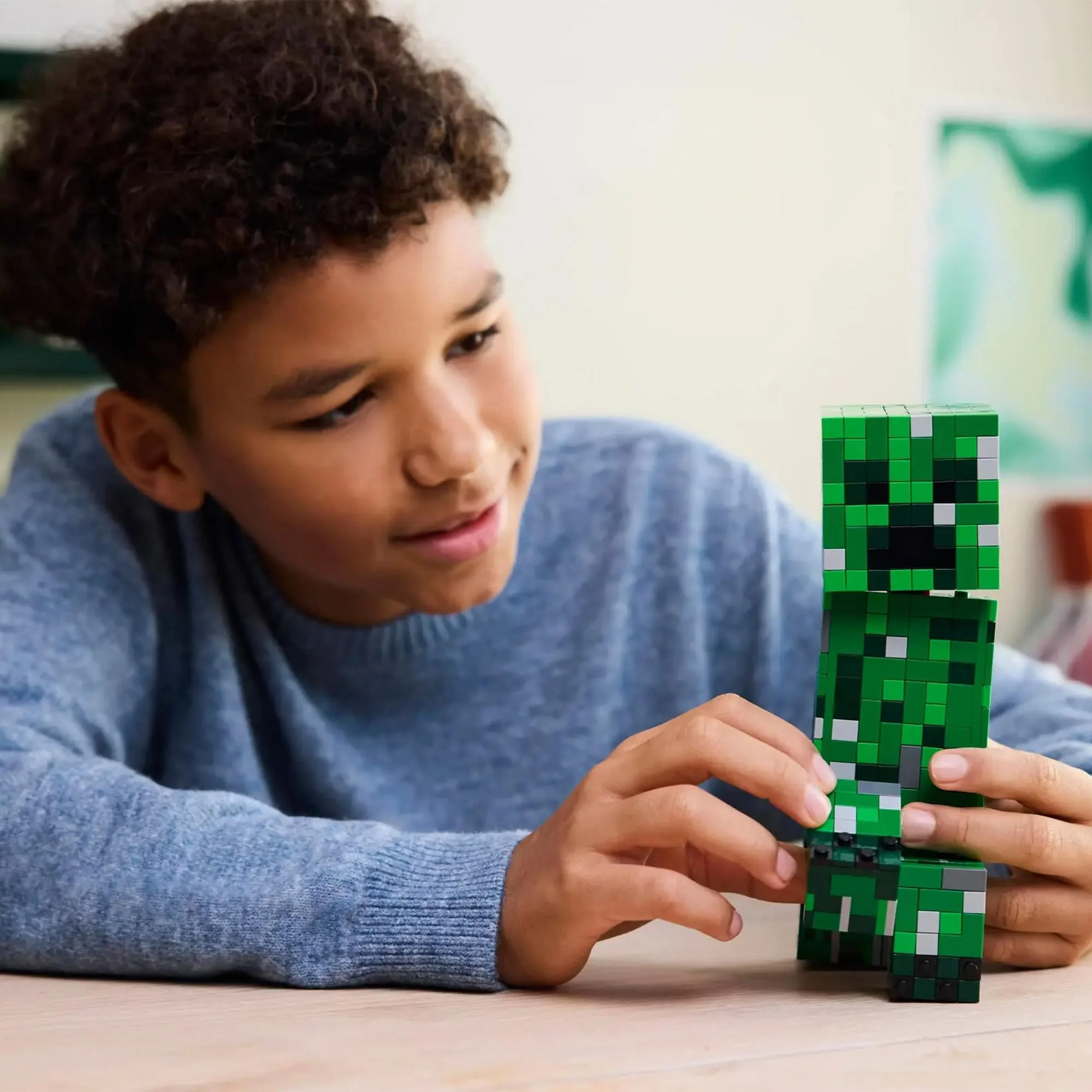 Minecraft LEGO 21276 The Creeper 665 Piece Building Set - Image 7