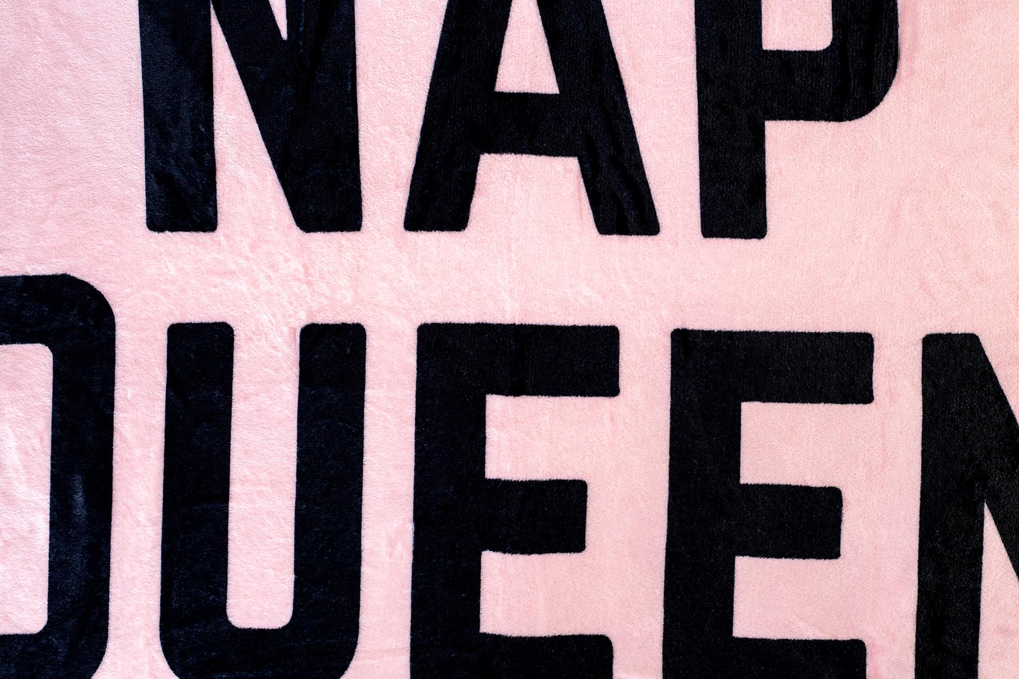 Nap Queen Fleece Throw Blanket | 45 x 60 Inch Cozy Lightweight Blanket - Image 4