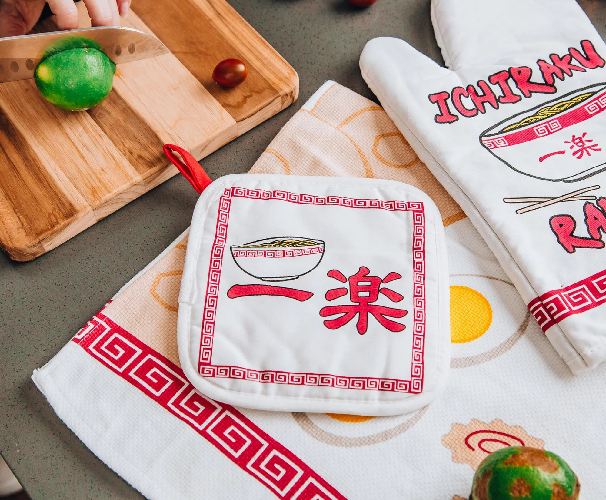 Naruto Ichiraku Ramen 3-Piece Kitchen Set | Oven Mitt, Dish Towel, Pot Holder - Image 2
