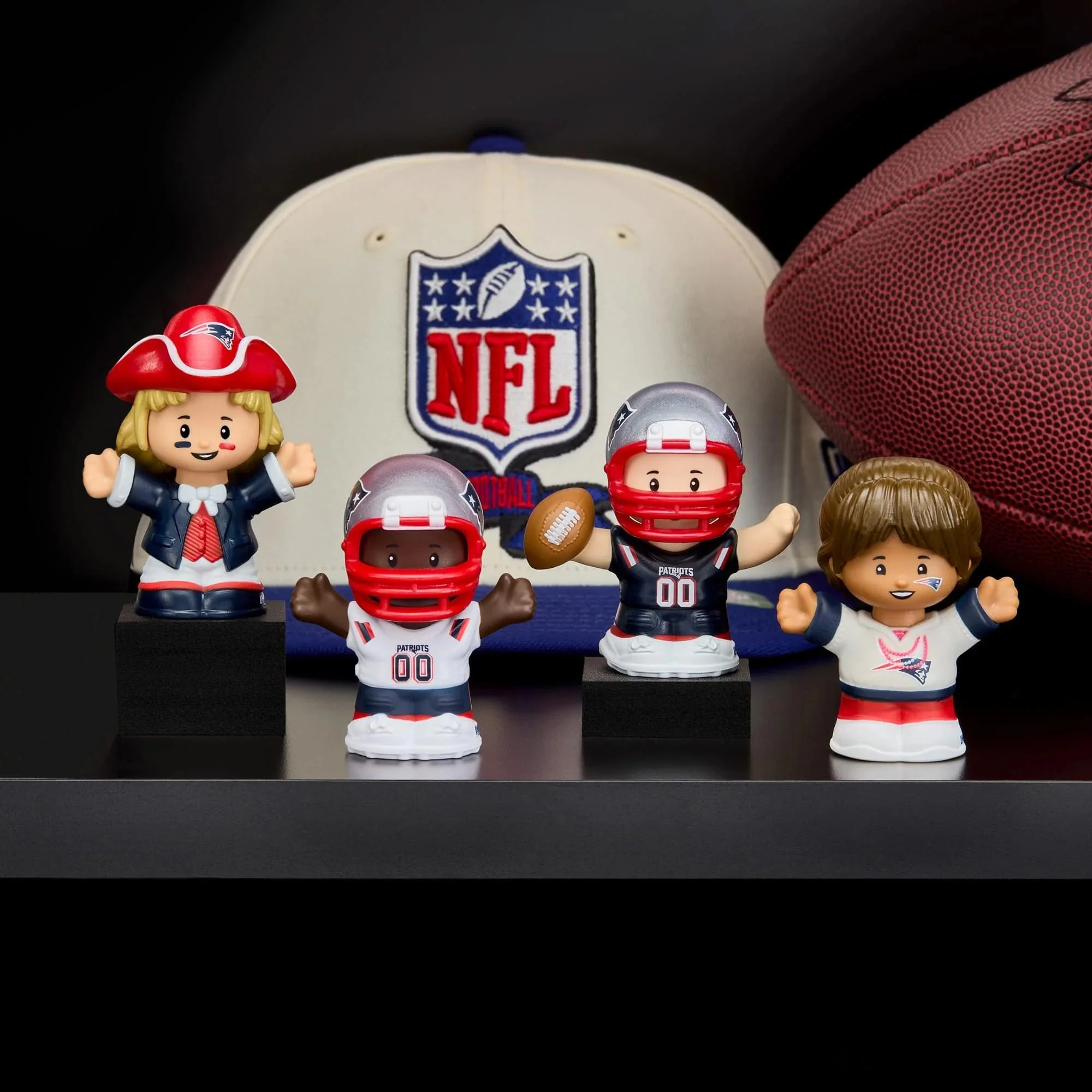 New England Patriots 4-Piece NFL Little People Collector Set - Image 7