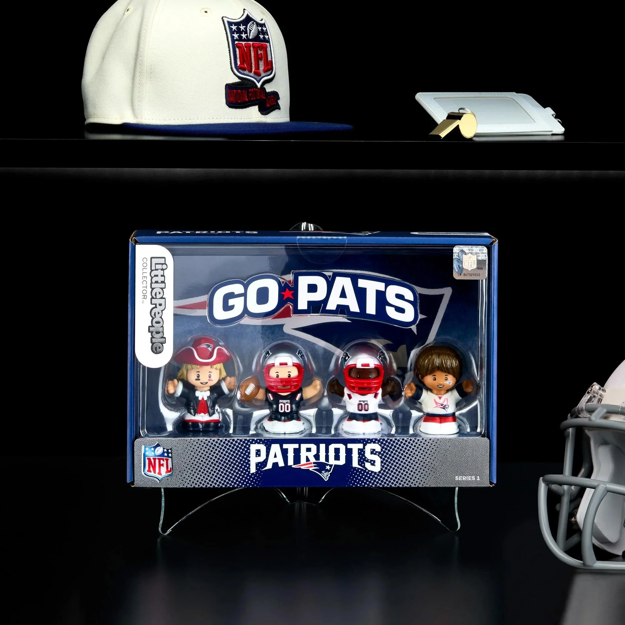 New England Patriots 4-Piece NFL Little People Collector Set - Image 9