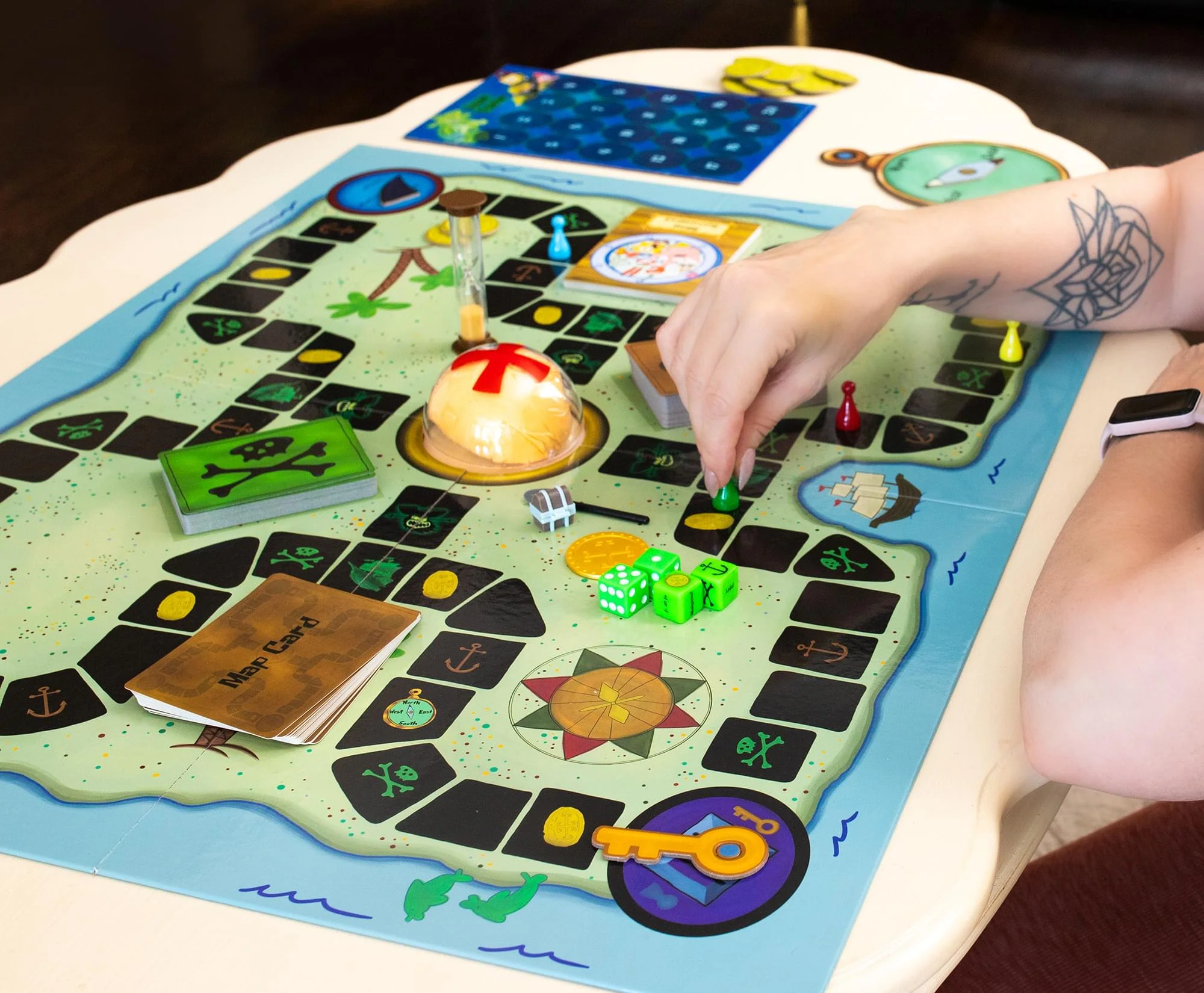 Nickelodeon SpongeBob SquarePants Flying Dutchman's Treasure Hunt Board Game - Image 6