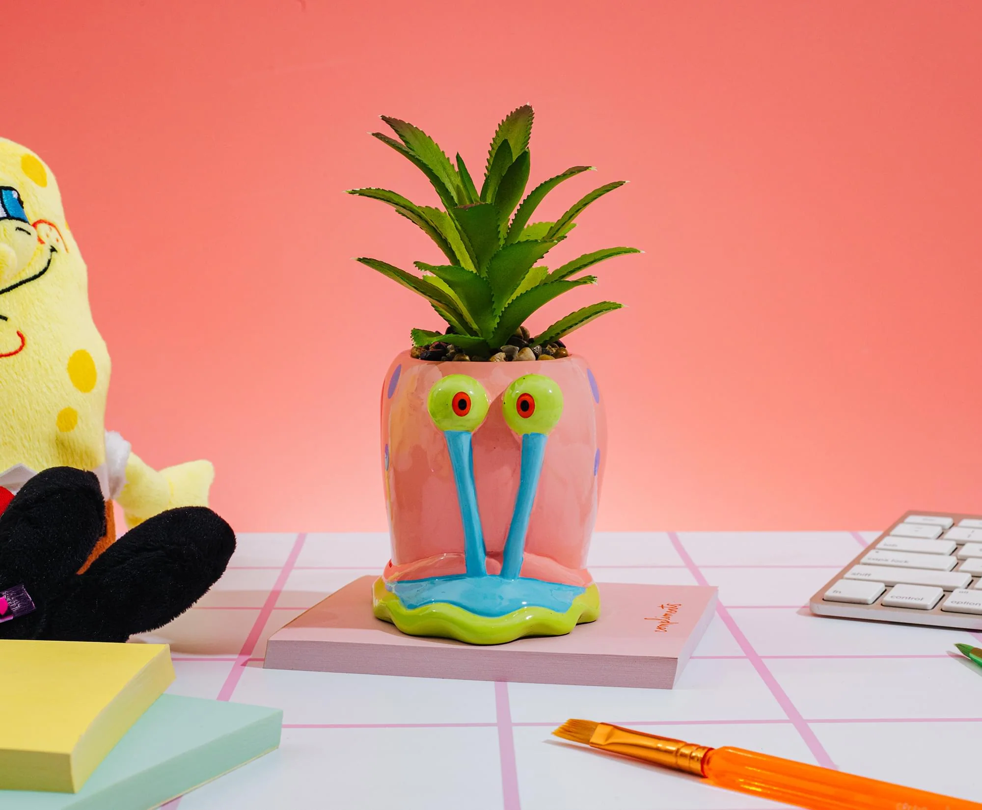 Nickelodeon SpongeBob SquarePants Gary Mini Planter With Artificial Succulent - Image 8