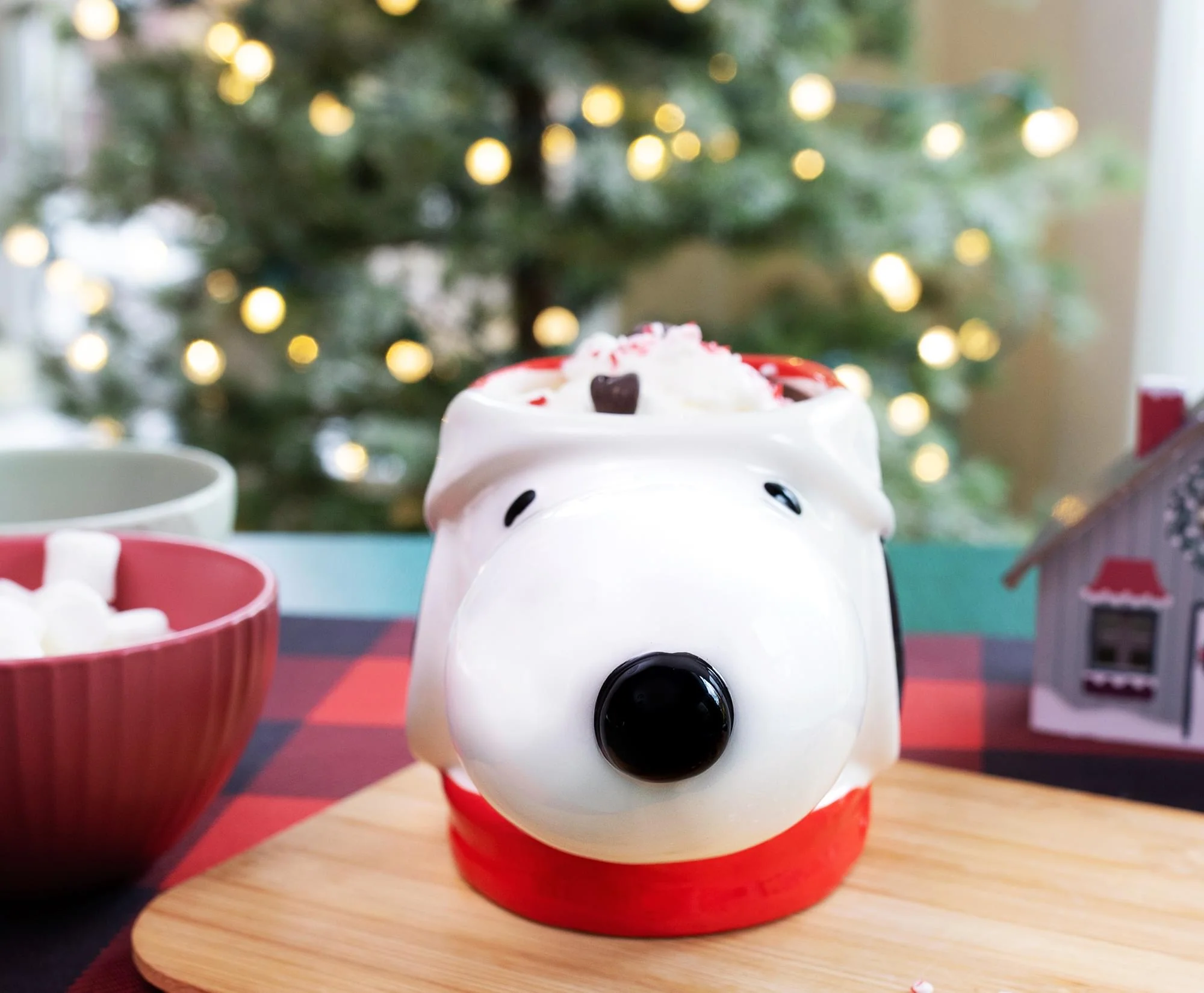 Peanuts Snoopy Christmas 3D Sculpted Ceramic Mug | Holds 20 Ounces - Image 6