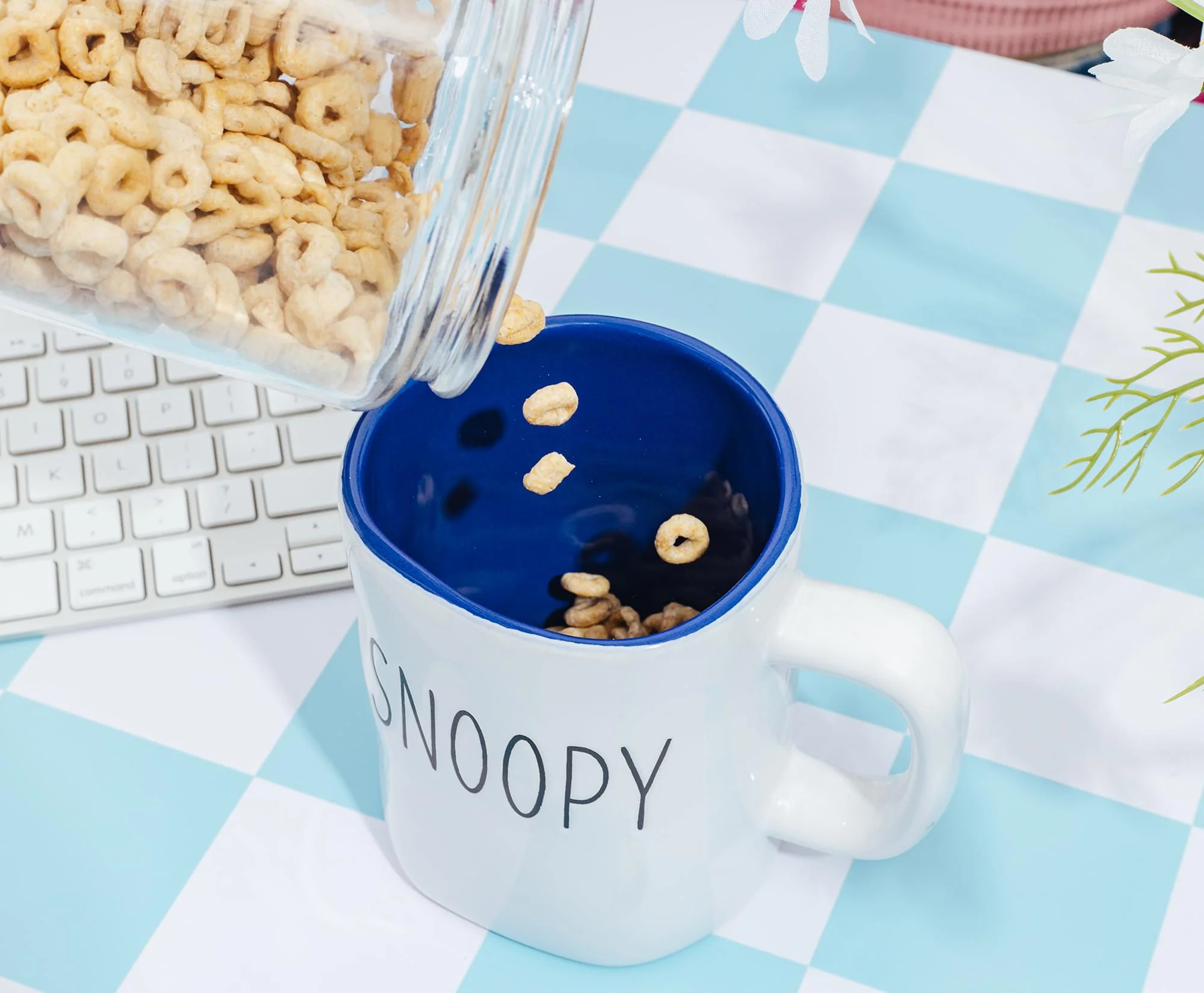 Peanuts Snoopy Ceramic Pottery Mug | Holds 25 Ounces - Image 5