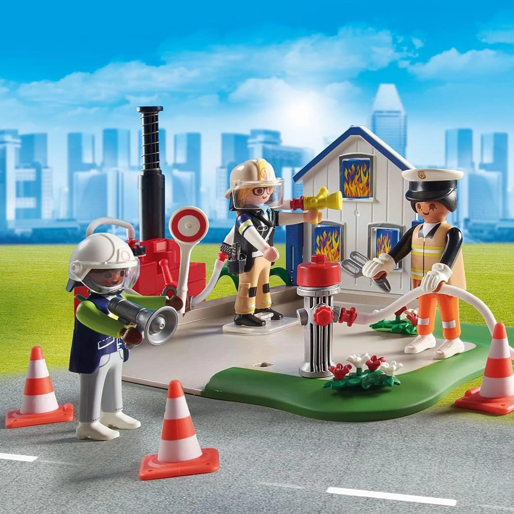 Playmobil 70980 My Figures Rescue Mission Building Set - Image 4