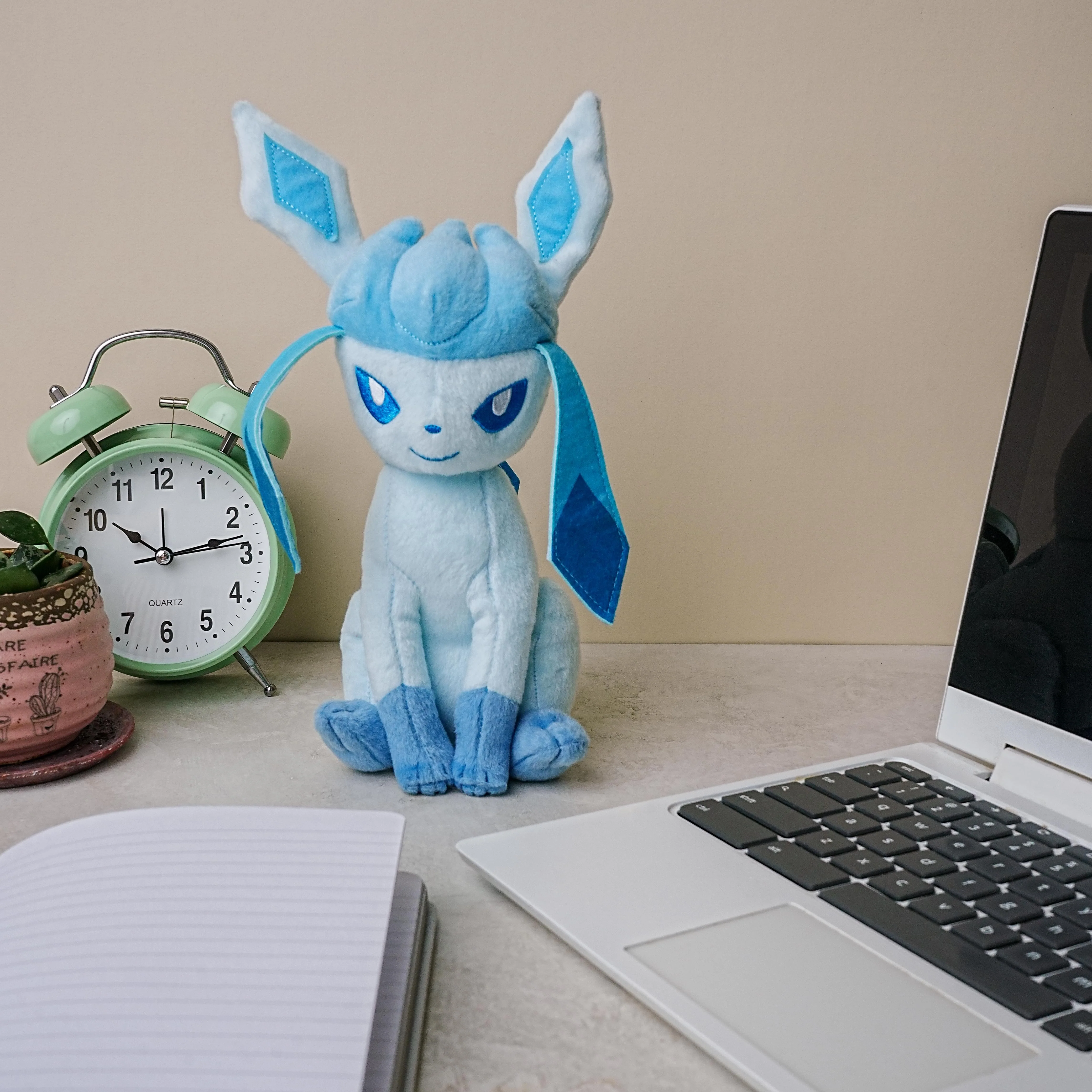 Pokemon 8 Inch Collector Plush | Glaceon - Image 5