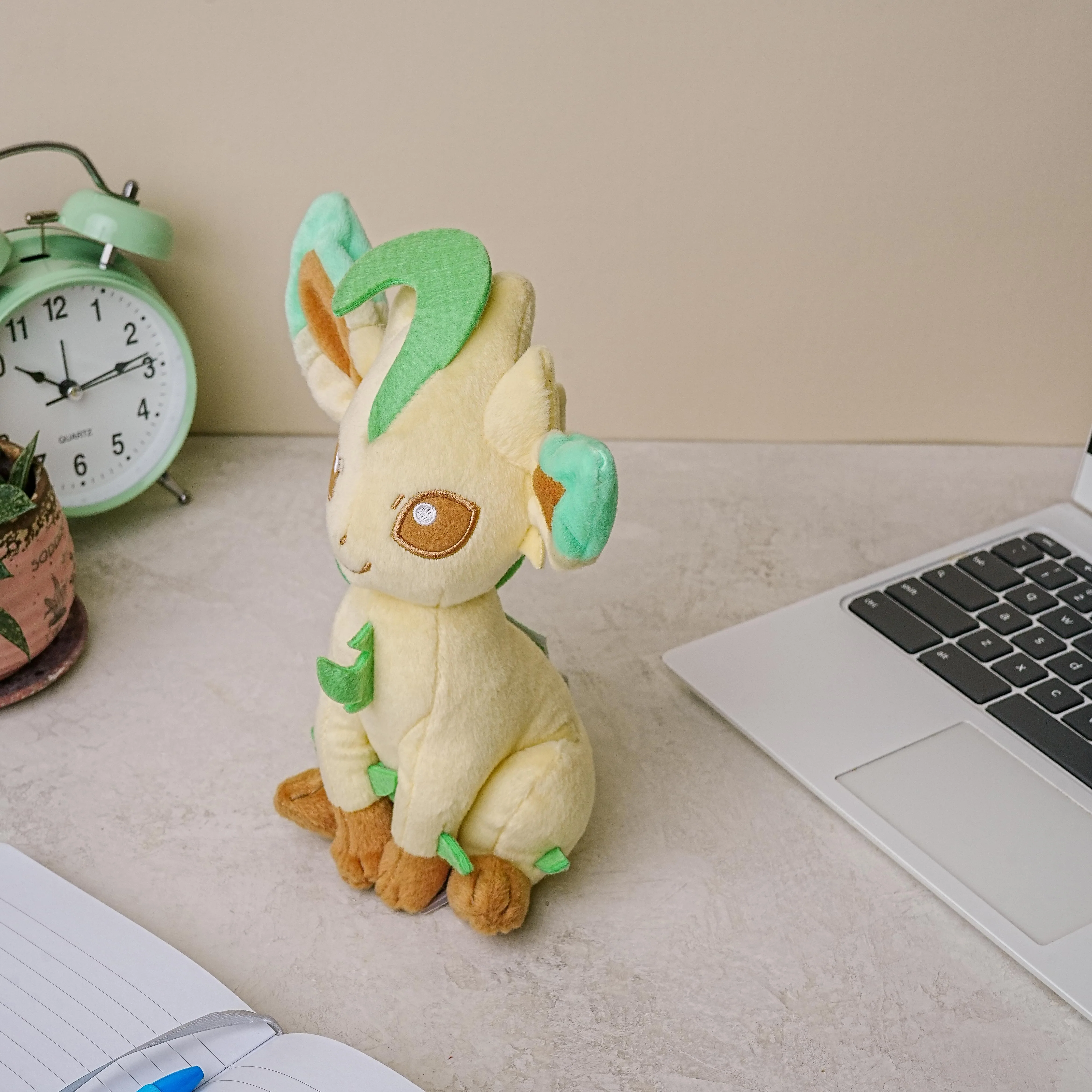 Pokemon 8 Inch Collector Plush | Leafeon - Image 6