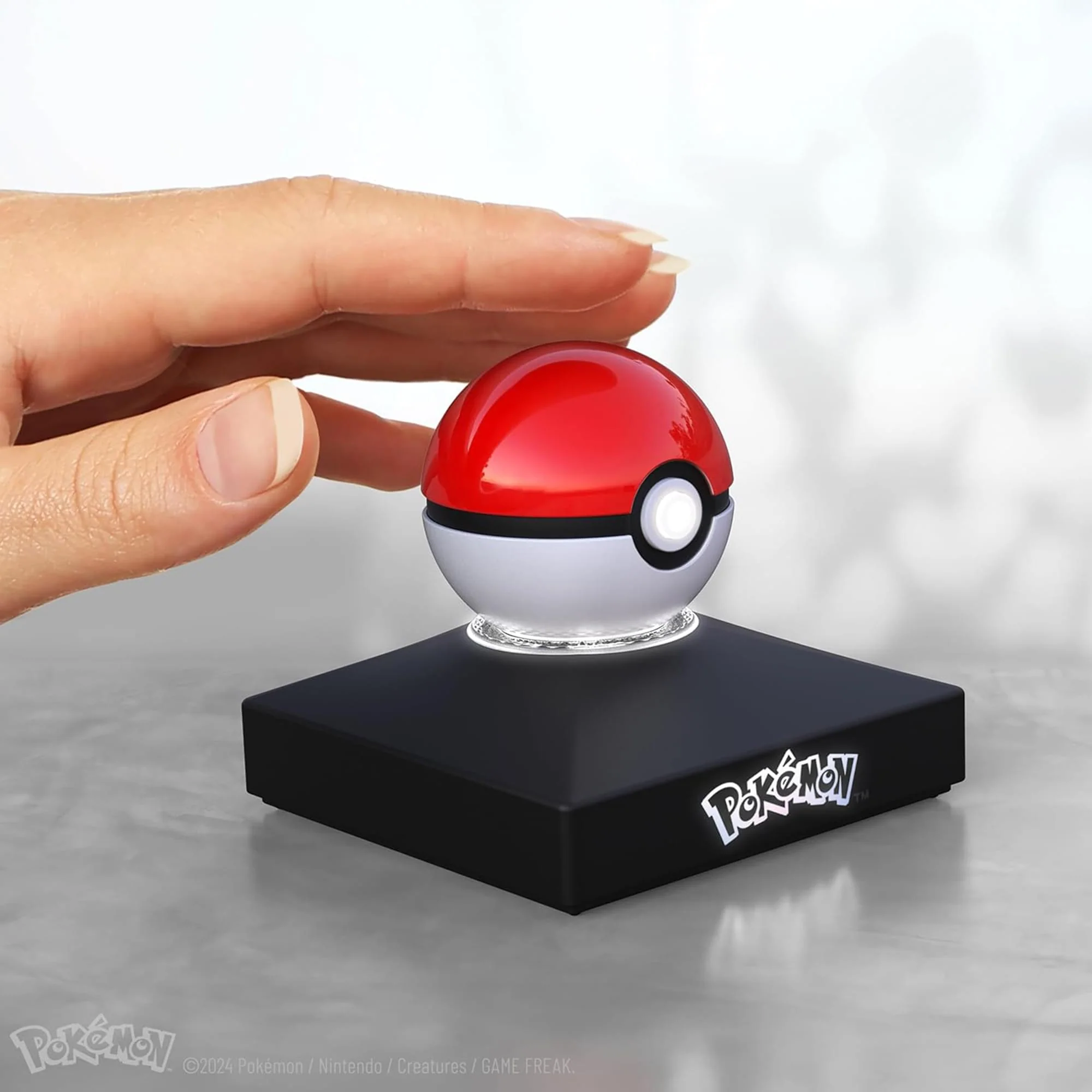 Pokémon Die-Cast Mini Poké Ball Replica - Image 3