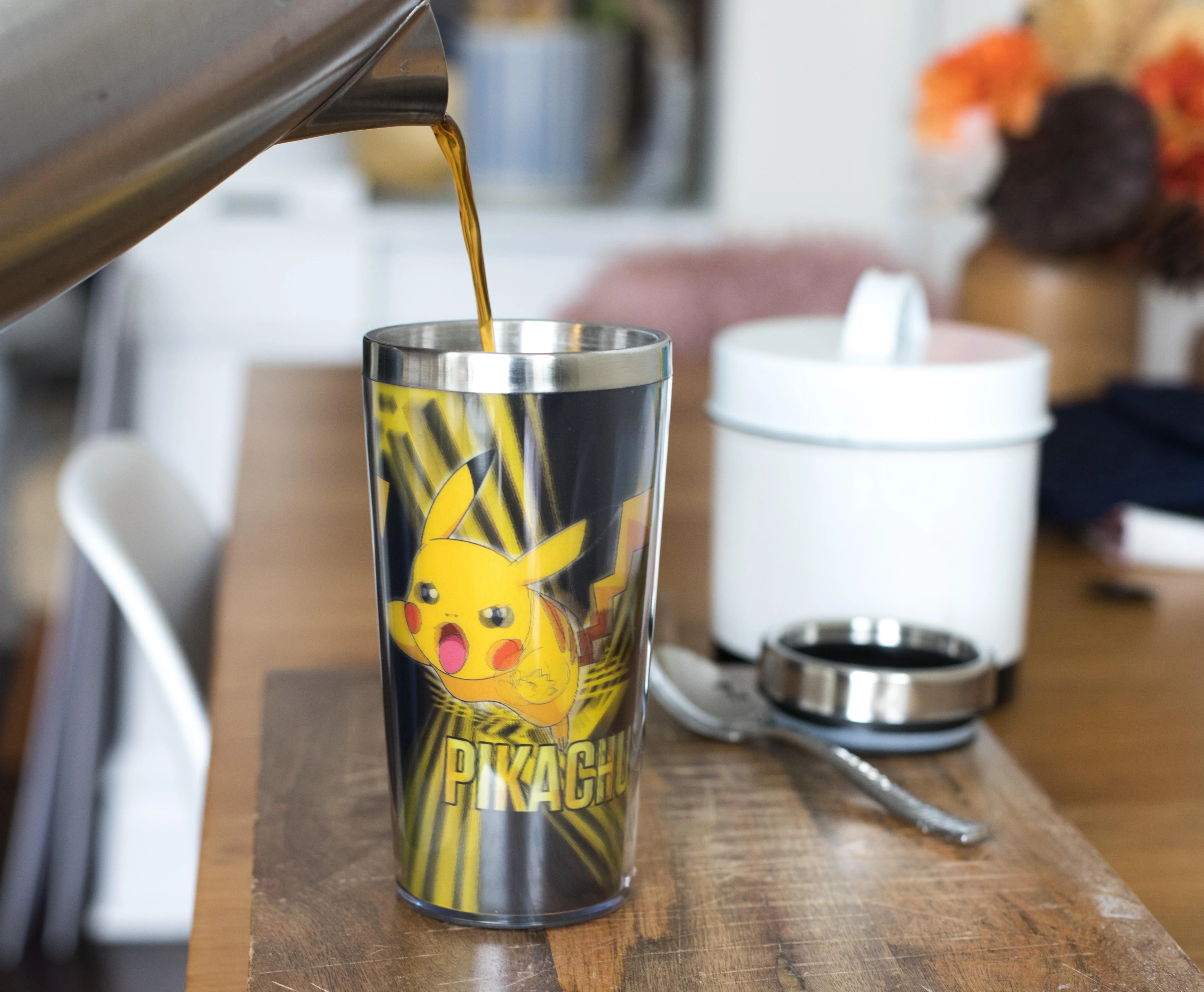 Pokemon Lenticular Pikachu 16oz Travel Coffee Mug Tumbler w/ Non-Spill Metal Lid - Image 5