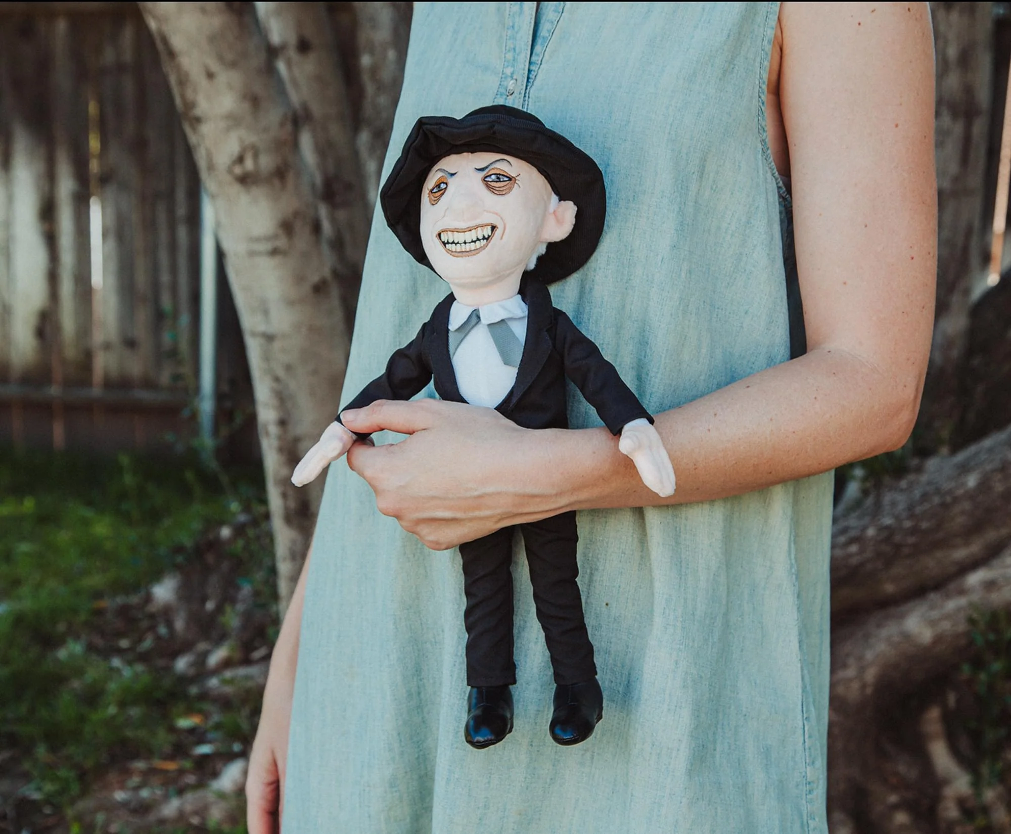 Poltergeist II: The Other Side Reverend Kane 14-Inch Collector Plush Toy - Image 6