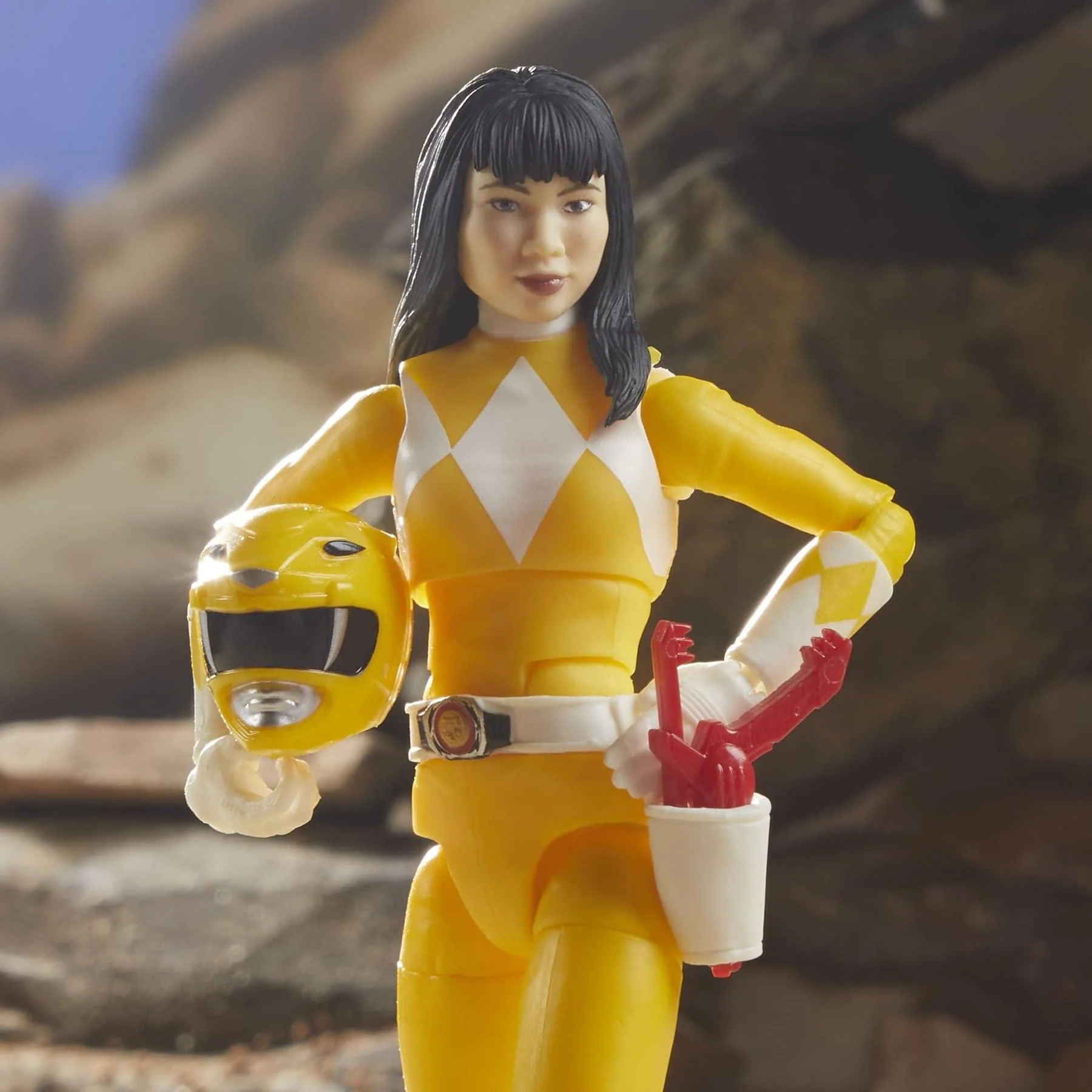 Power Rangers Lightning Collection Action Figure | Mighty Morphin Yellow Ranger - Image 3