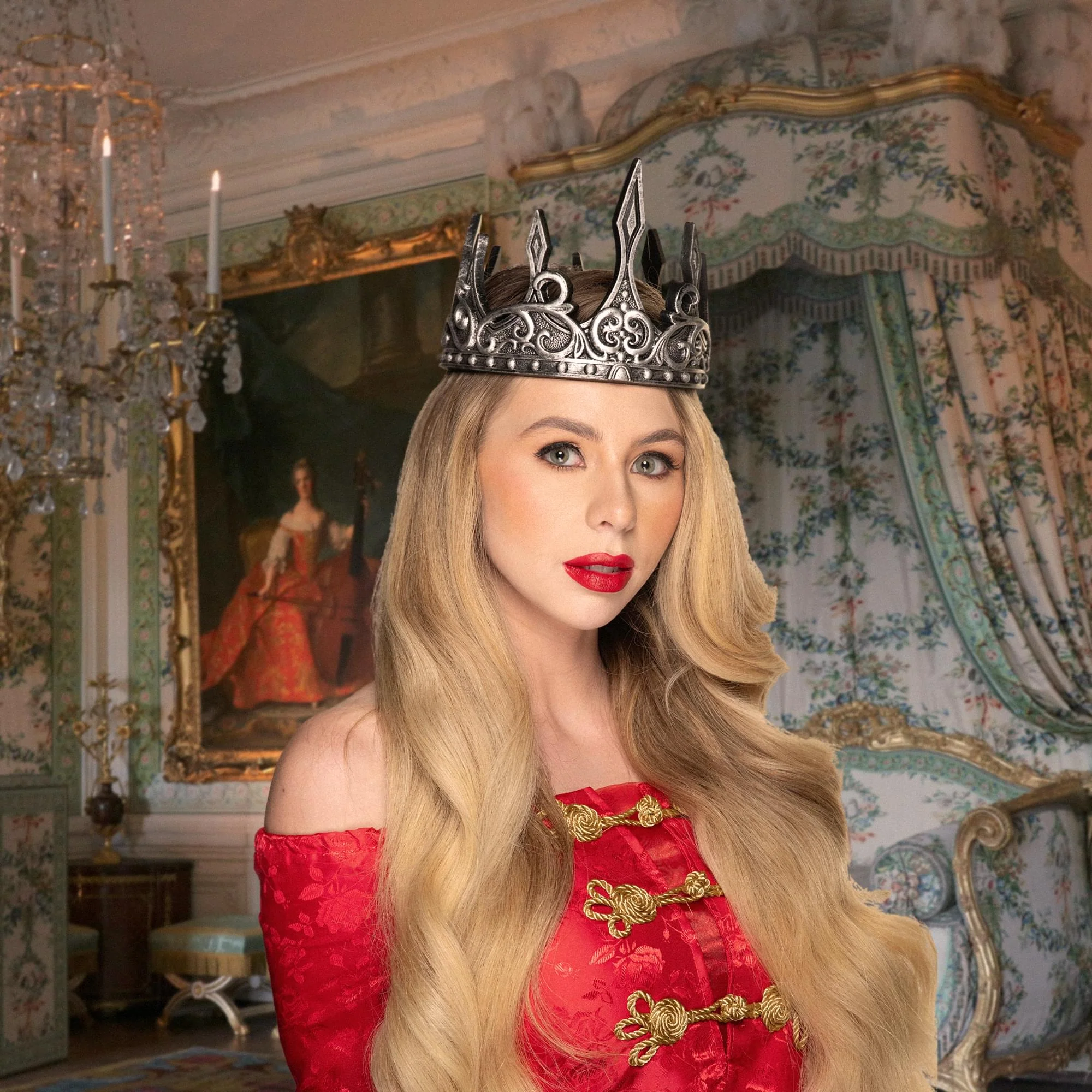 Queen's Silver Crown Foam Adult Costume Accessory - Image 2