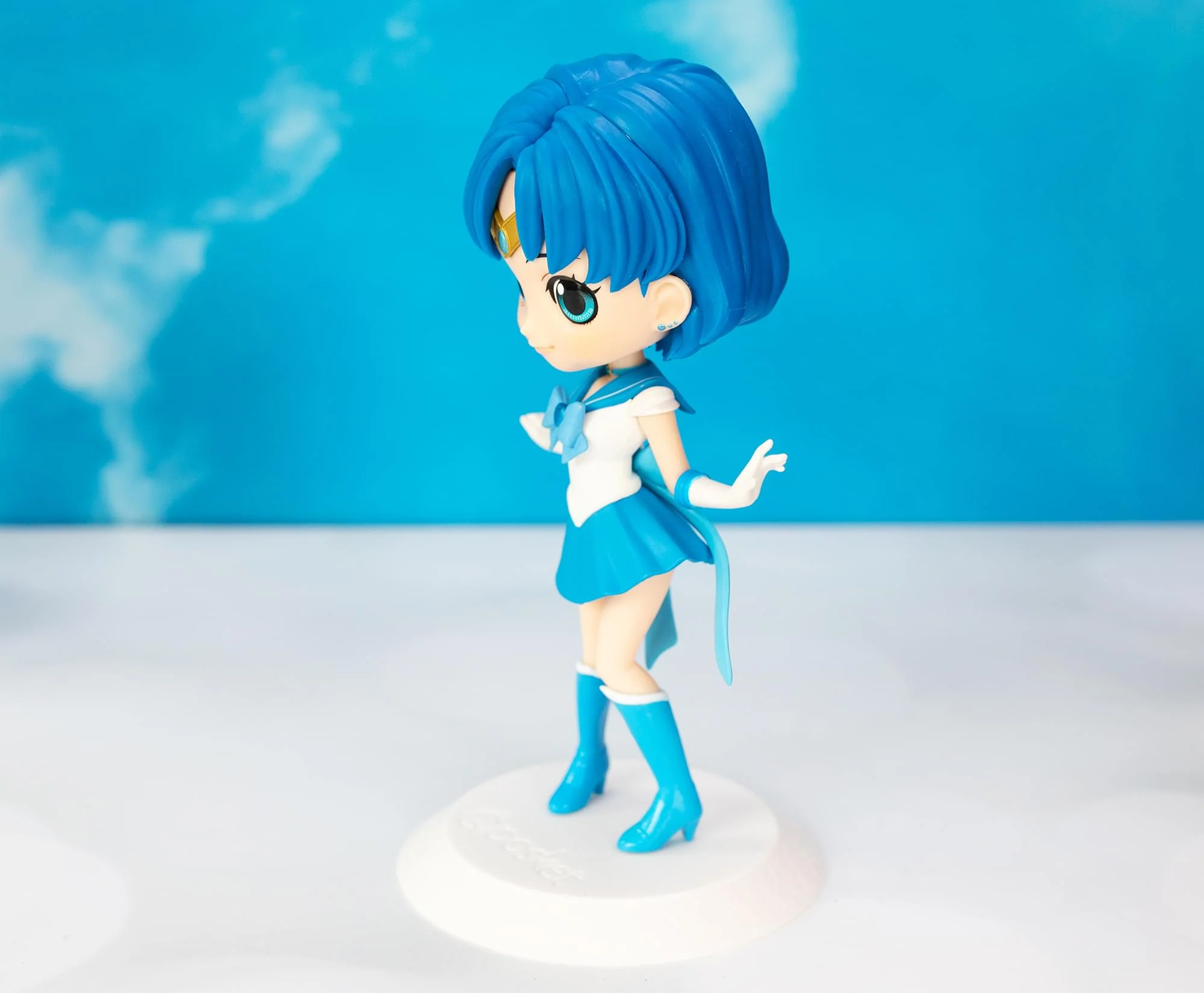 Sailor Moon Eternal Q Posket Action Figure | Super Sailor Mercury (Version A) - Image 7