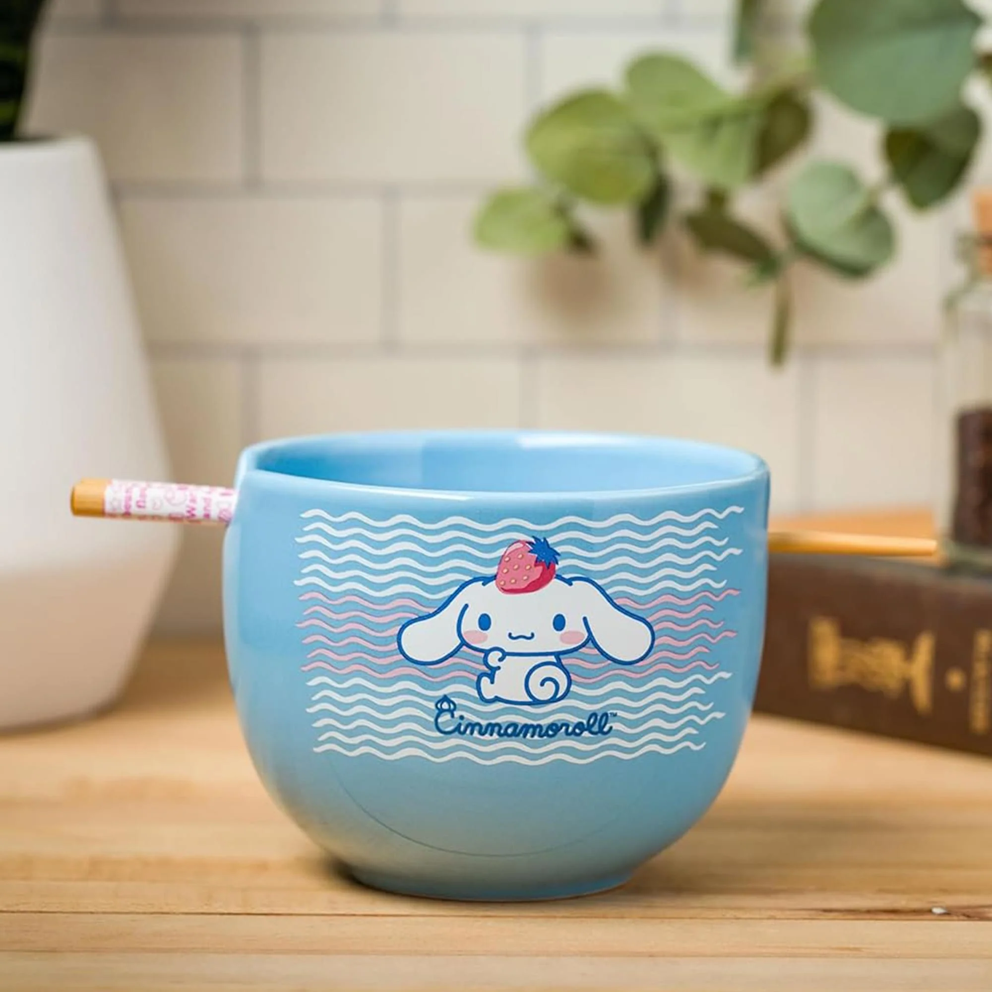 Sanrio Cinnamoroll Strawberry Pose 20oz Ceramic Ramen Bowl with Chopsticks - Image 8