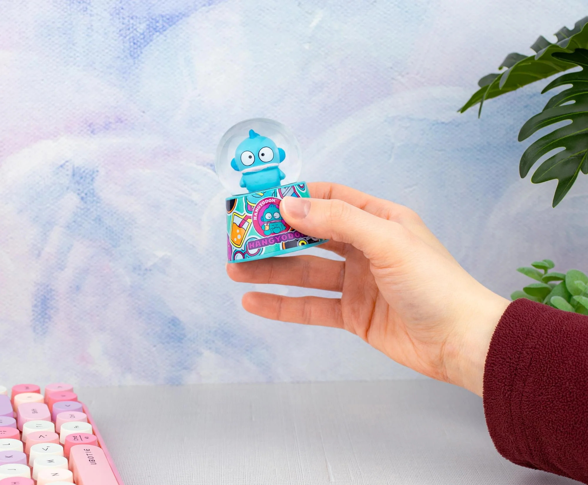 Sanrio Hangyodon 2.5-Inch Mini Snow Globe - Image 8