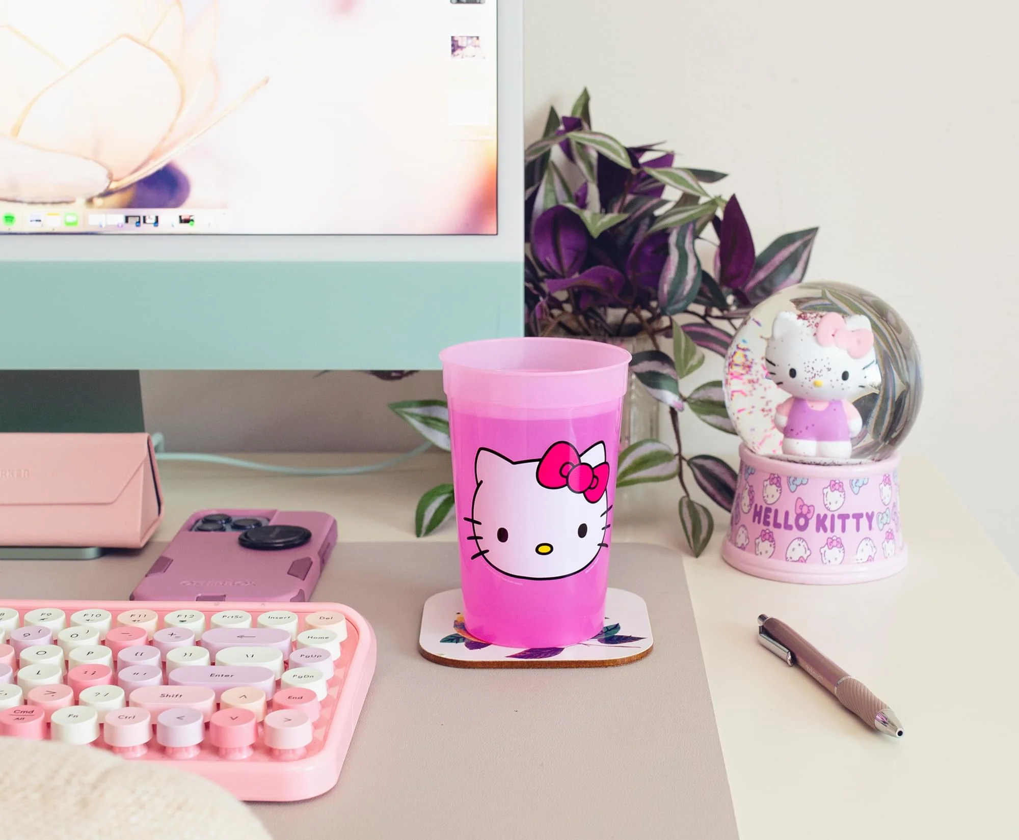 Sanrio Hello Kitty 4-Piece Color-Change Plastic Cup Set | Each Holds 15 Ounces - Image 7