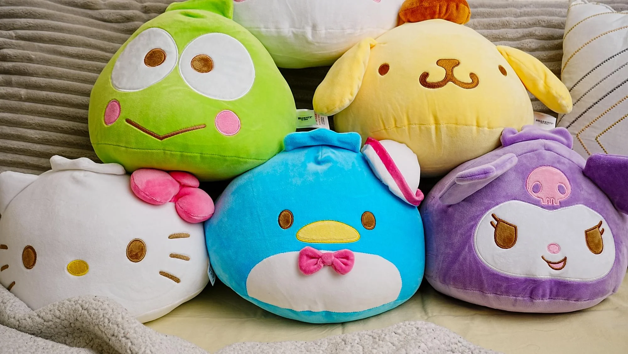 Sanrio Hello Kitty and Friends 10 Inch Dumpling Plush | Kuromi - Image 8