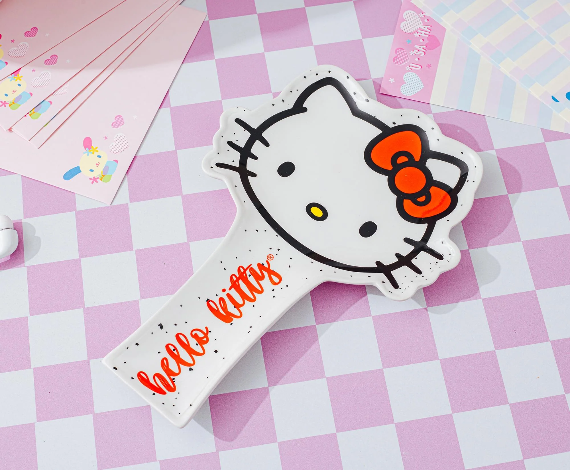 Sanrio Hello Kitty Classic Sculpted Ceramic Spoon Rest - Image 4