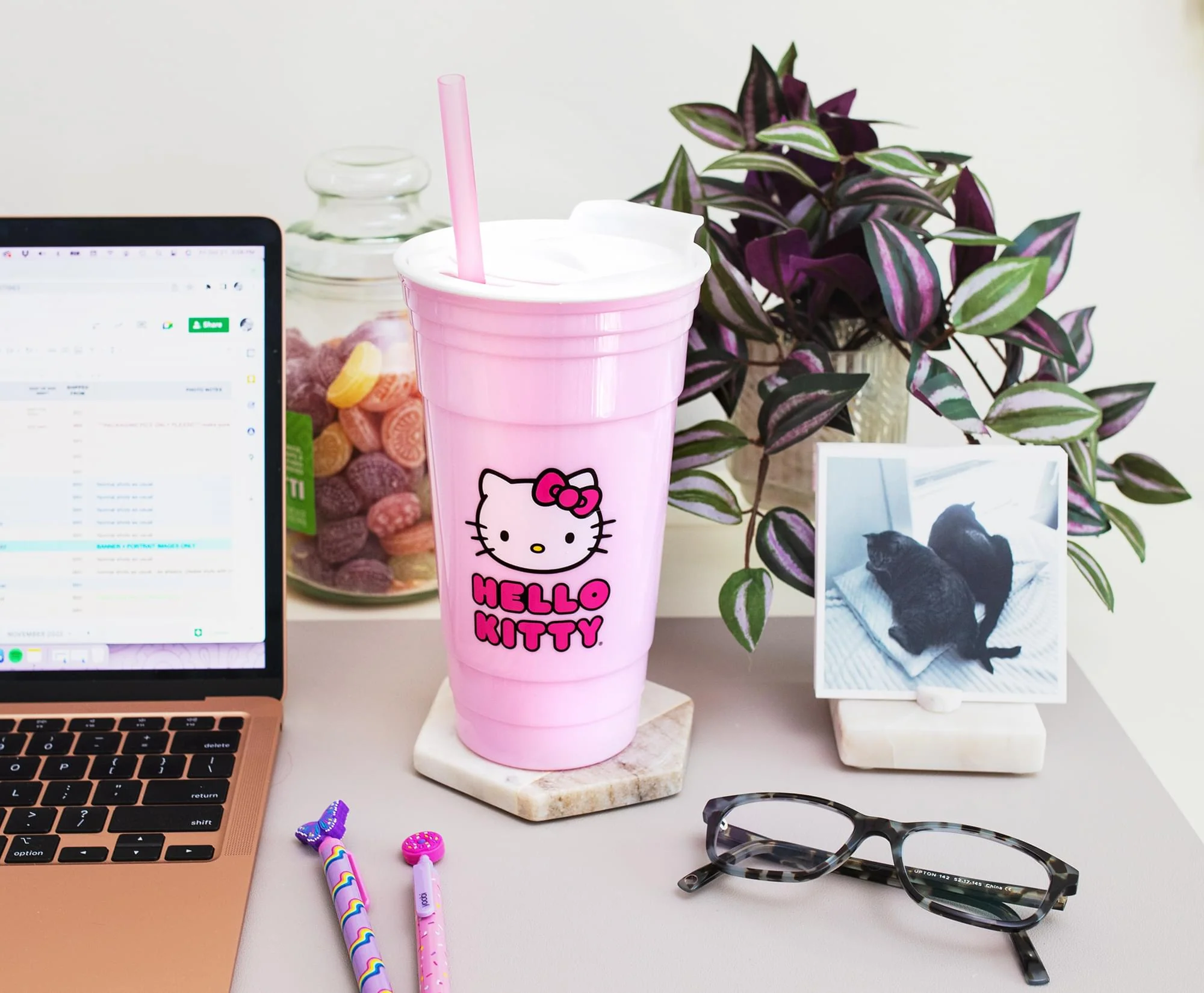 Sanrio Hello Kitty Pink Plastic Tumbler With Lid and Straw | Holds 32 Ounces - Image 7