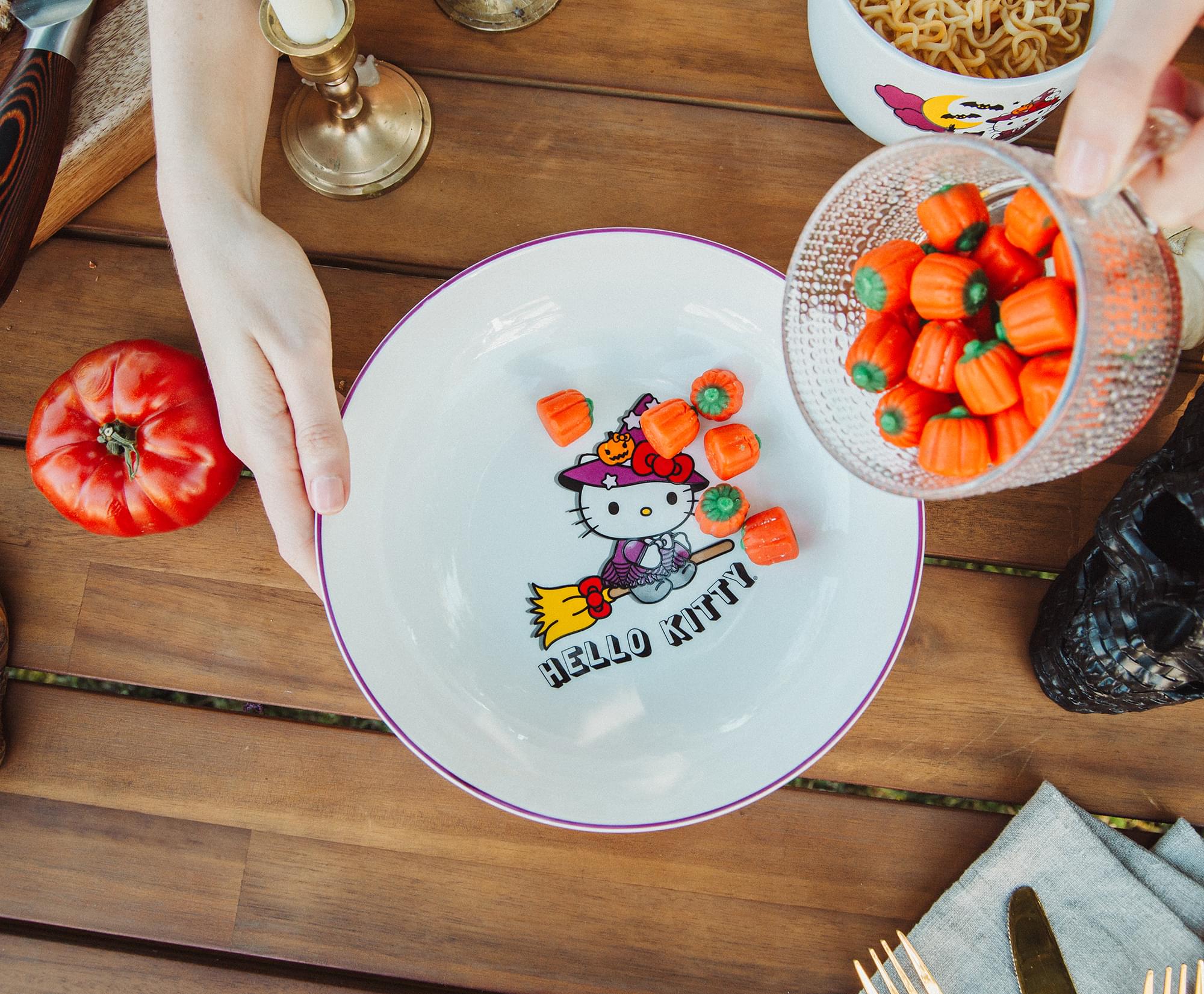 Sanrio Hello Kitty Witch 9-Inch Ceramic Coupe Dinner Bowl - Image 3