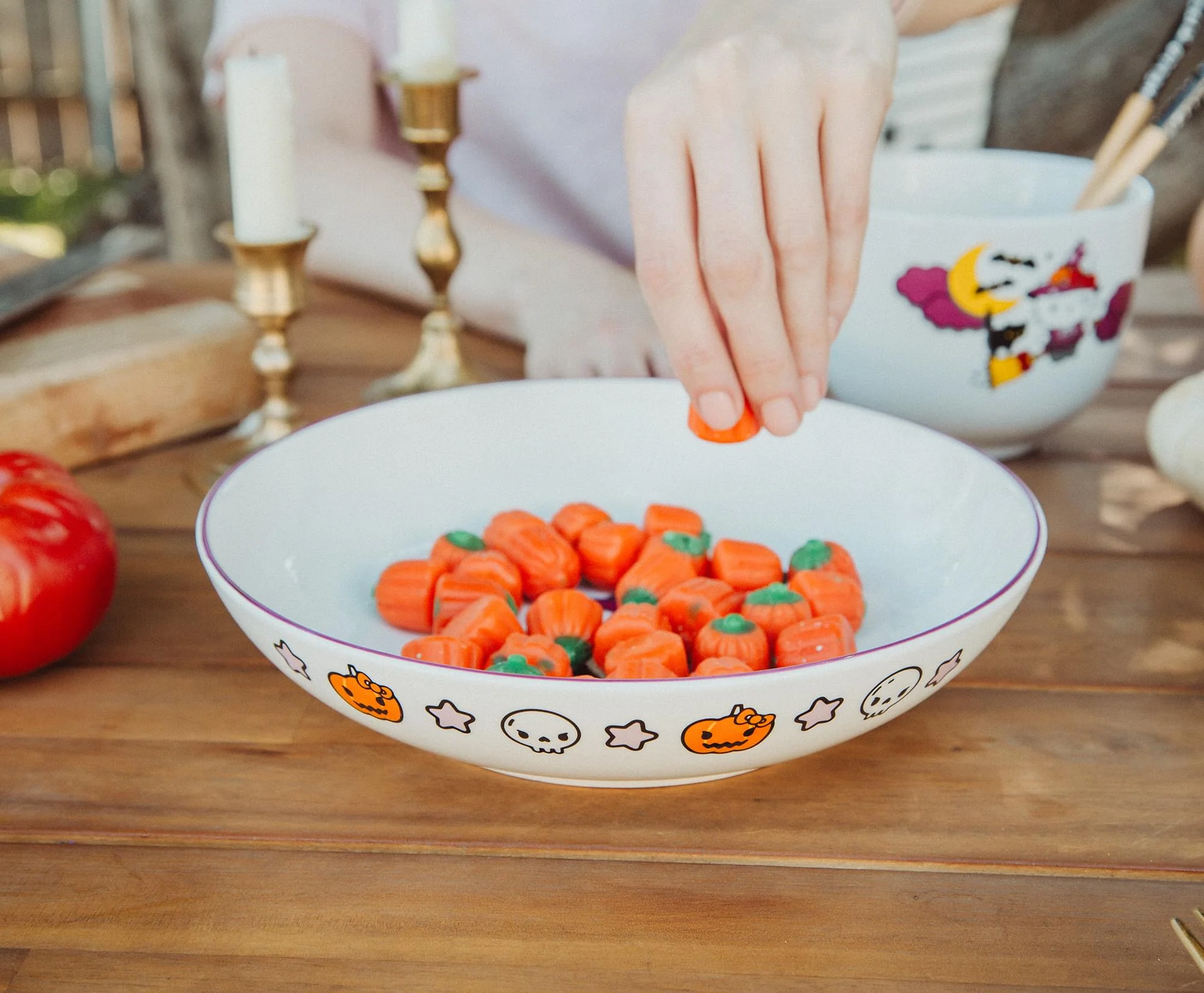 Sanrio Hello Kitty Witch 9-Inch Ceramic Coupe Dinner Bowl - Image 4