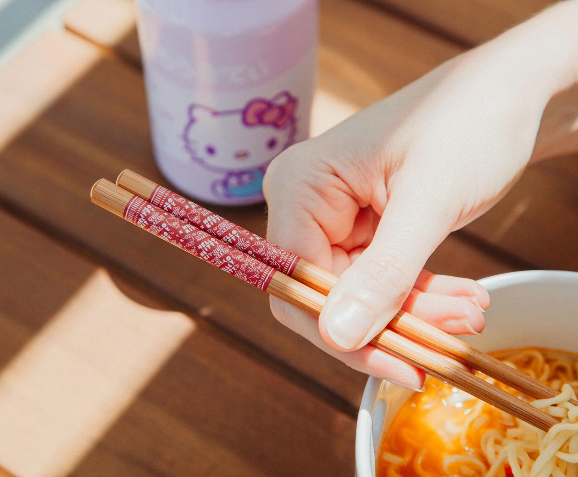 Sanrio Hello Kitty x Nissin 20-Ounce Ramen Bowl With Chopsticks and Spoon - Image 8