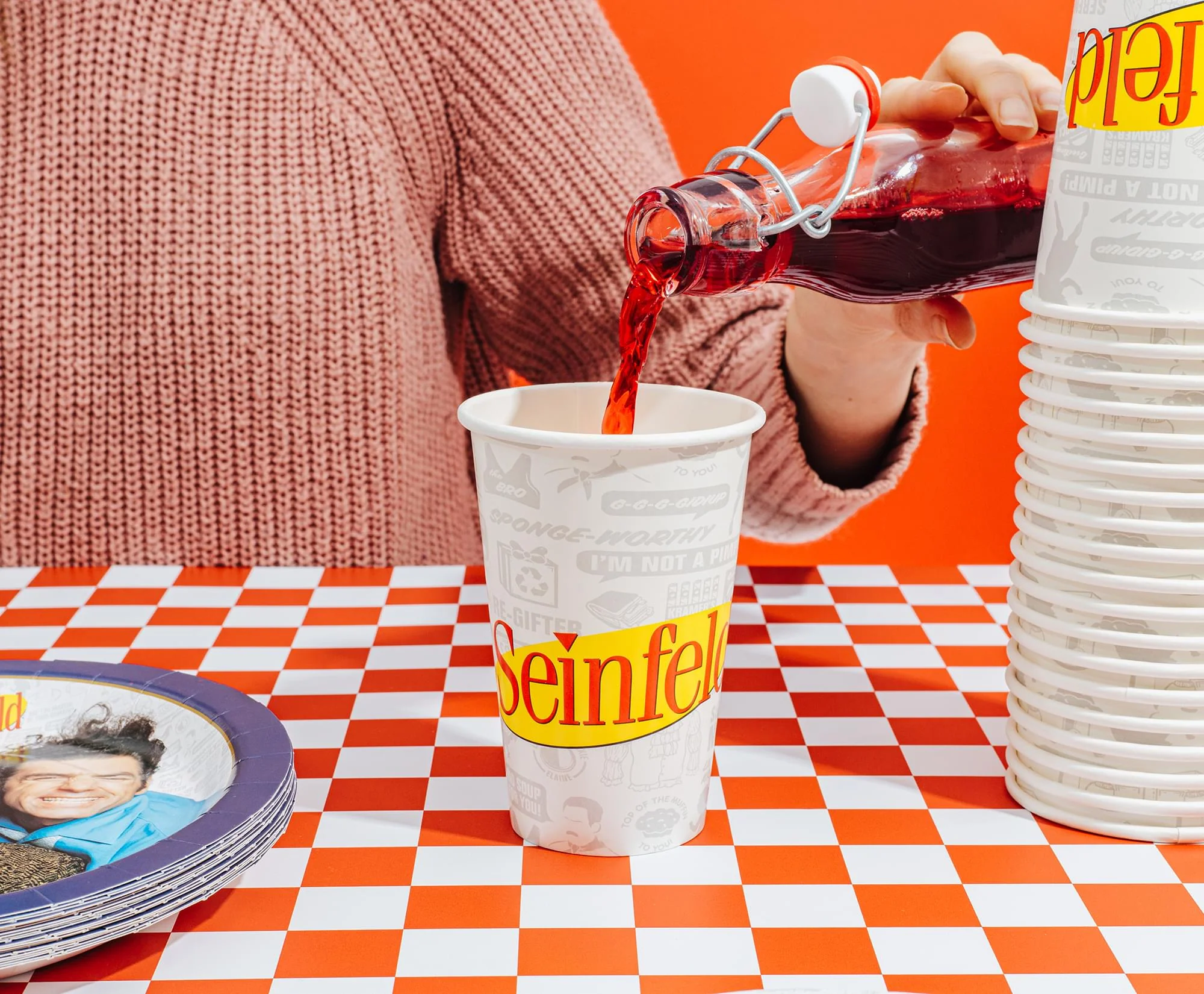 Seinfeld 60-Piece Party Tableware Set | Cups, Plates, Napkins - Image 9