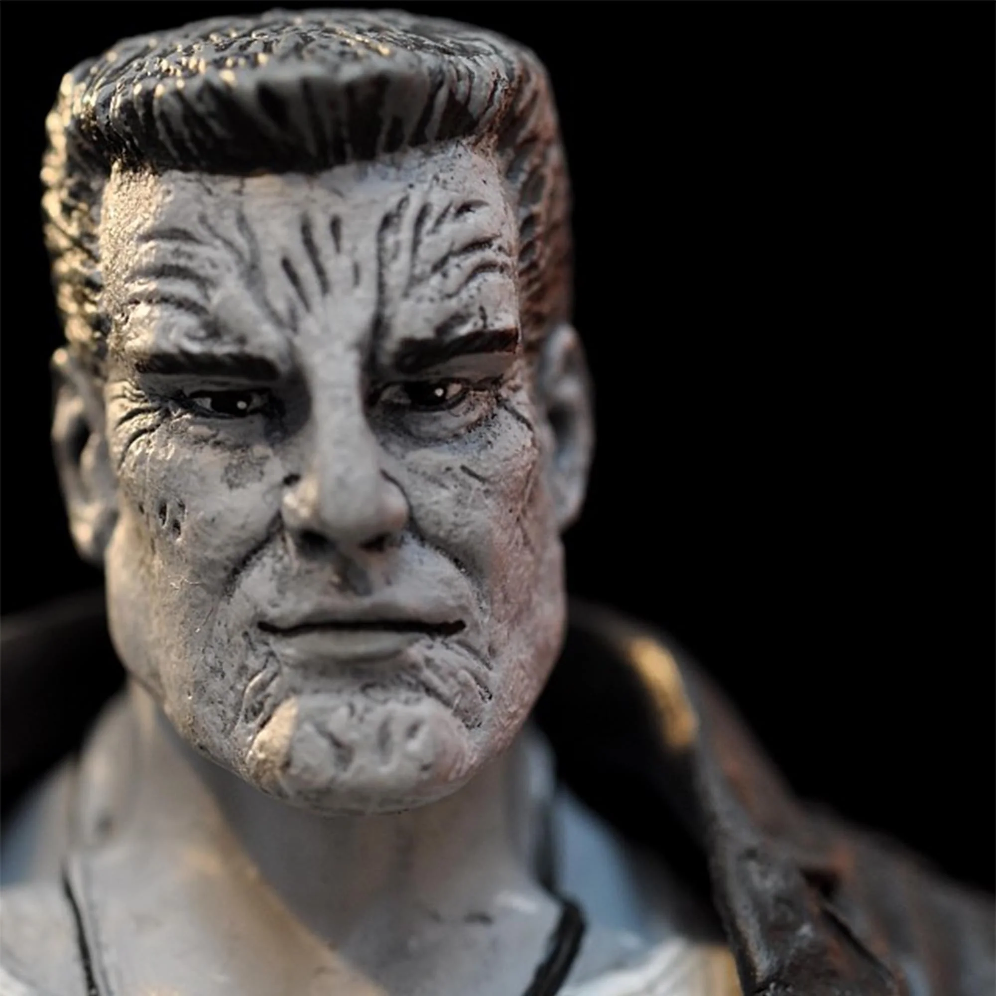 Sin City Select Deluxe 7" Action Figure Marv - Image 5