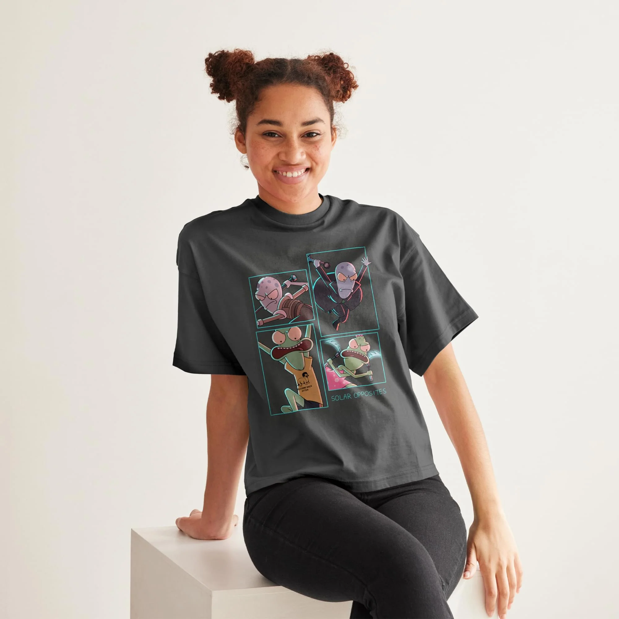 Solar Opposites Group Panels T-Shirt - Image 9