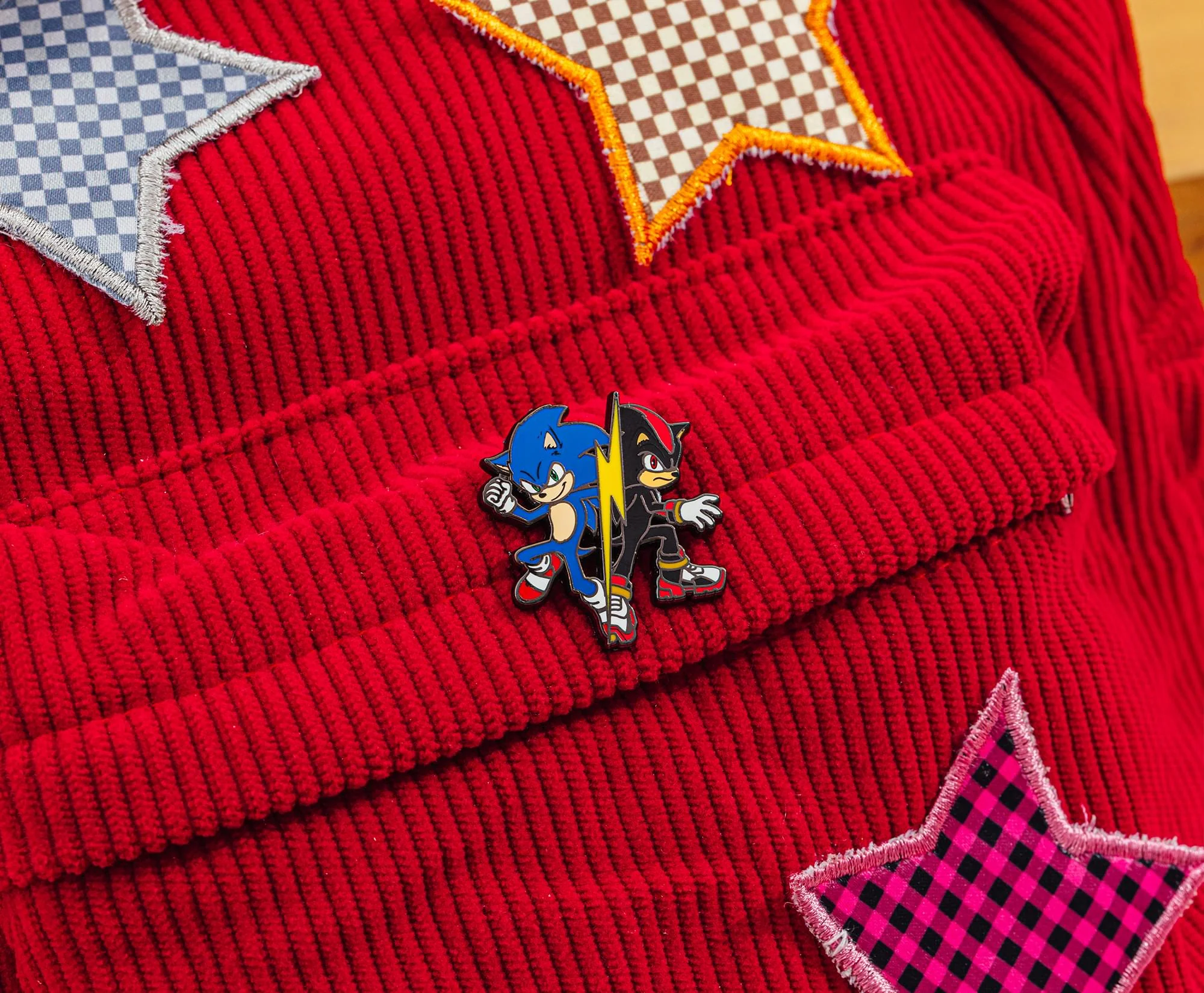Sonic The Hedgehog 3 Sonic and Shadow Enamel Pin - Image 8