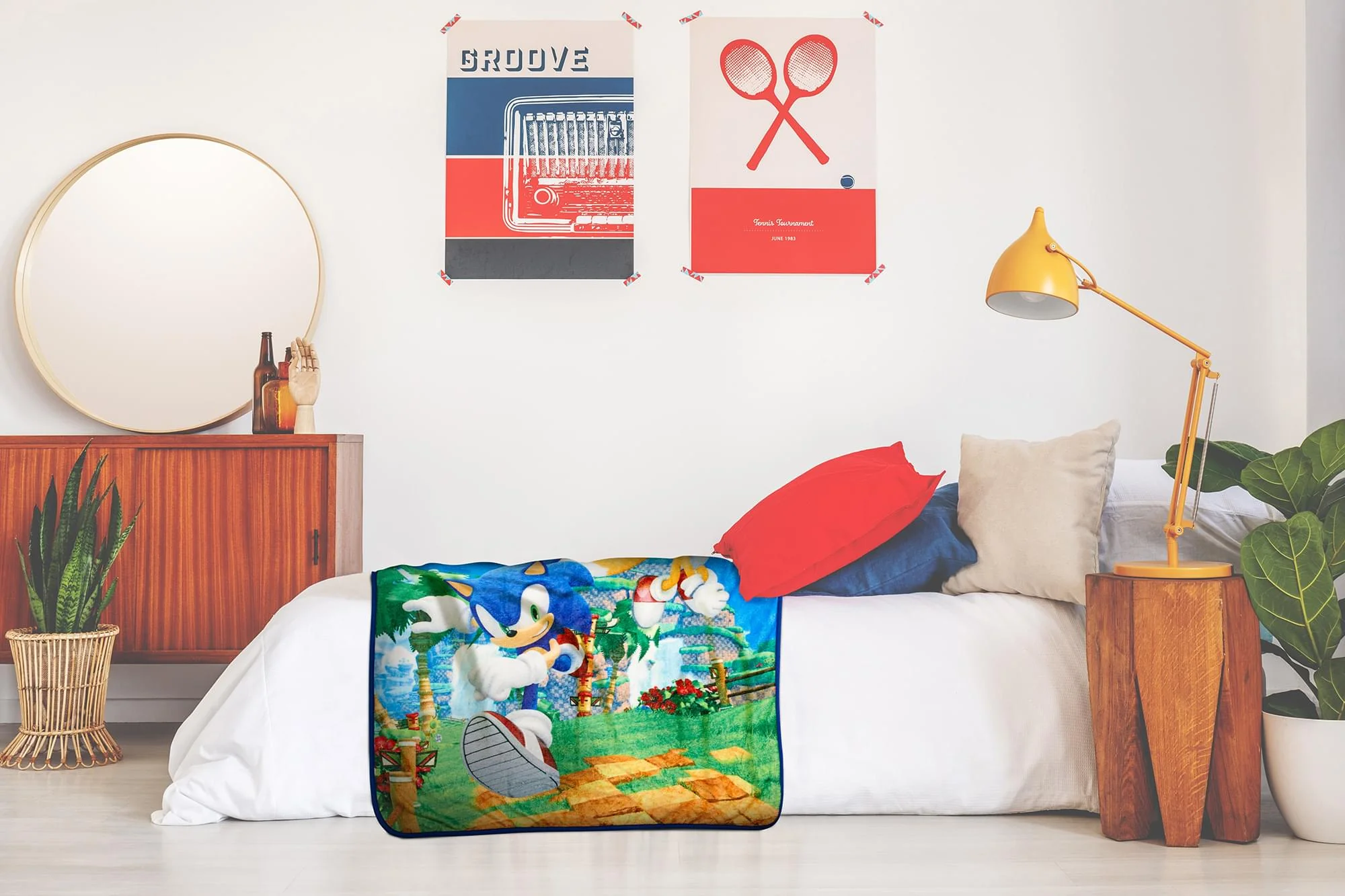 Sonic The Hedgehog Sonic & Tails Large Fleece Throw Blanket | 60 x 45 Inches - Image 6