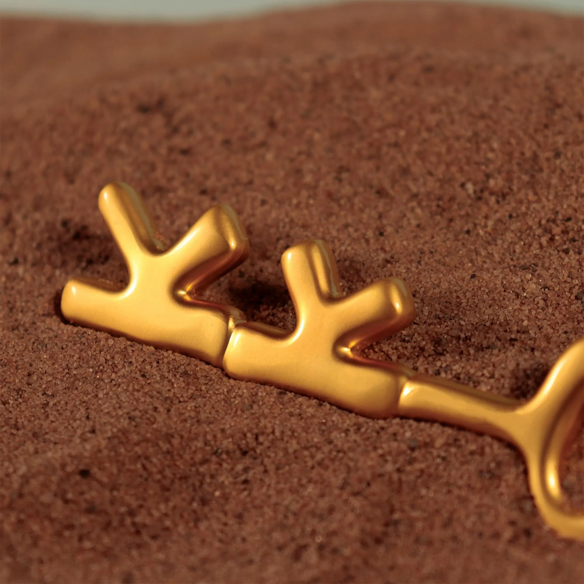 SpongeBob SquarePants 24k Gold Plated Krusty Krab Key Replica - Image 6
