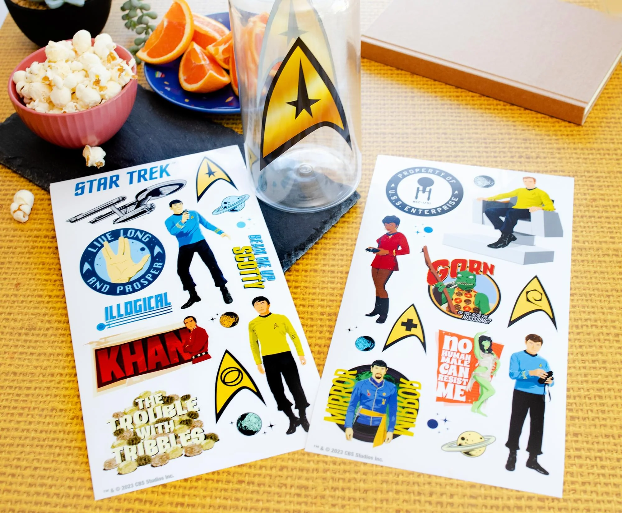 Star Trek Gold Delta Logo Twist Spout Water Bottle and Sticker Set | 32 Ounces - Image 3