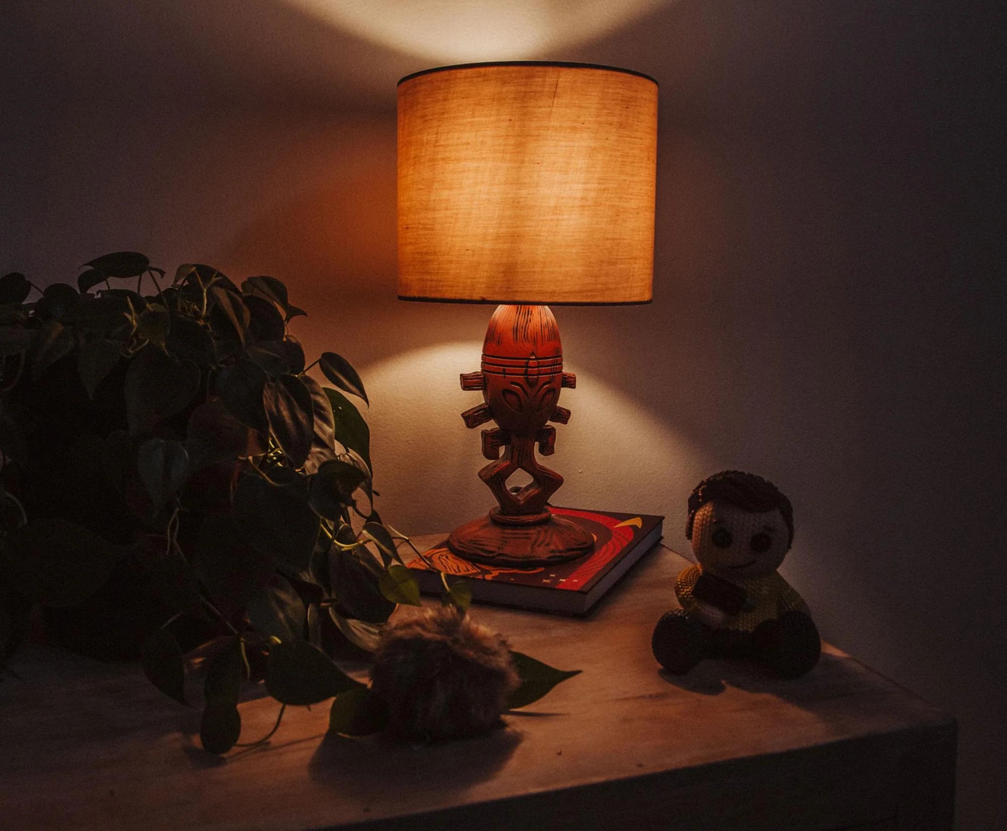 Star Trek: The Next Generation Horga'hn Desk Lamp Replica  | 14 Inches Tall - Image 8